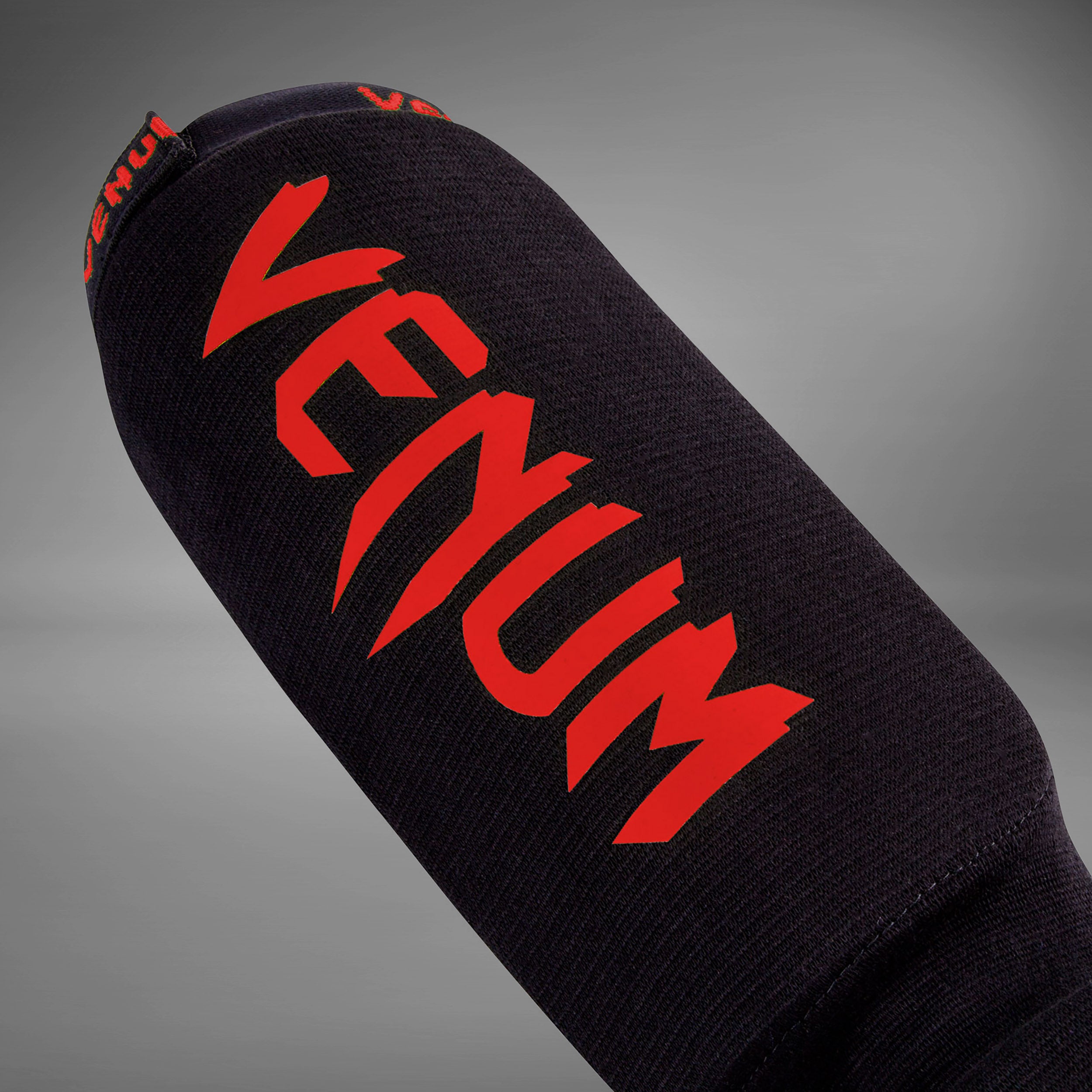 venum-kontact-schienbeinschoner-schwarz-rot image 4