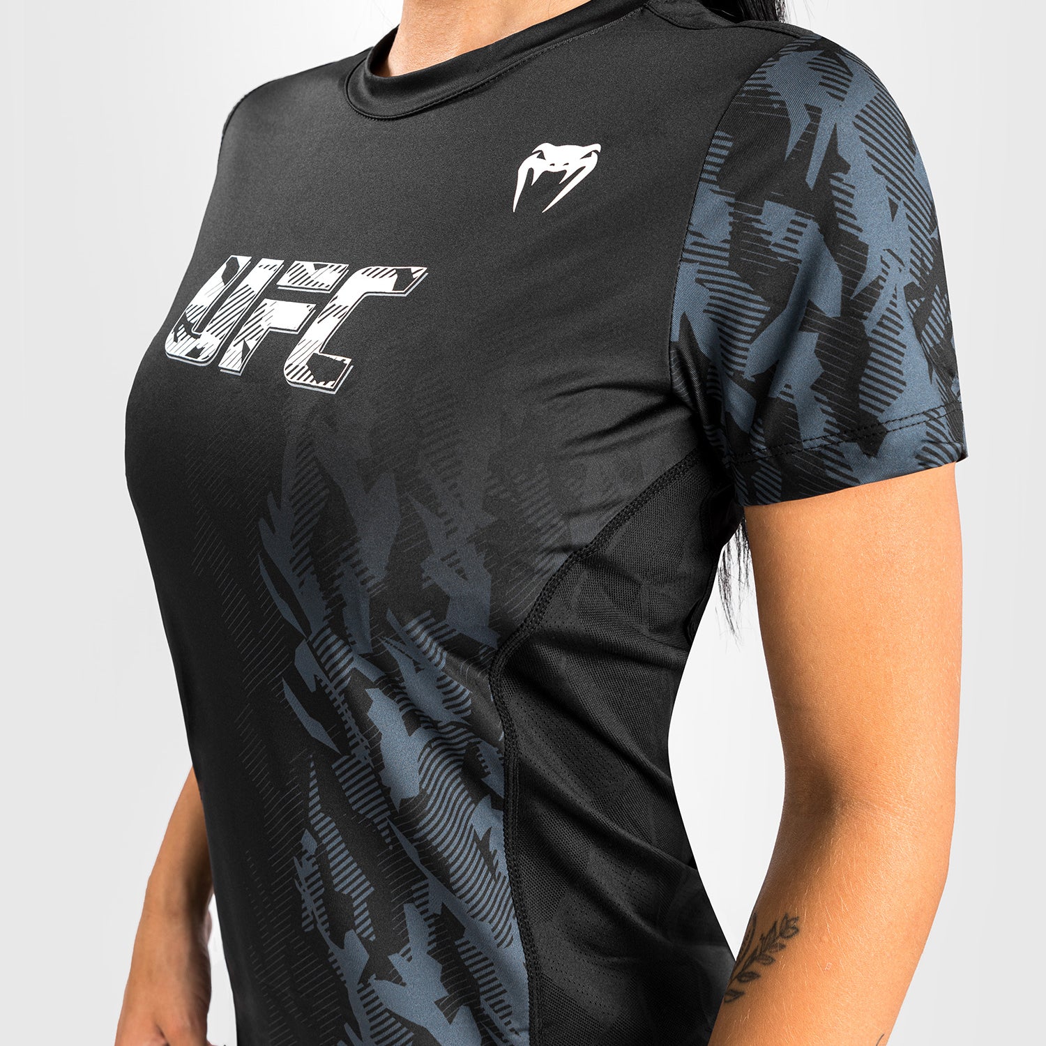 venum-ufc-authentic-fight-week-damen-performance-t-shirt-kurzarm-schwarz image 3