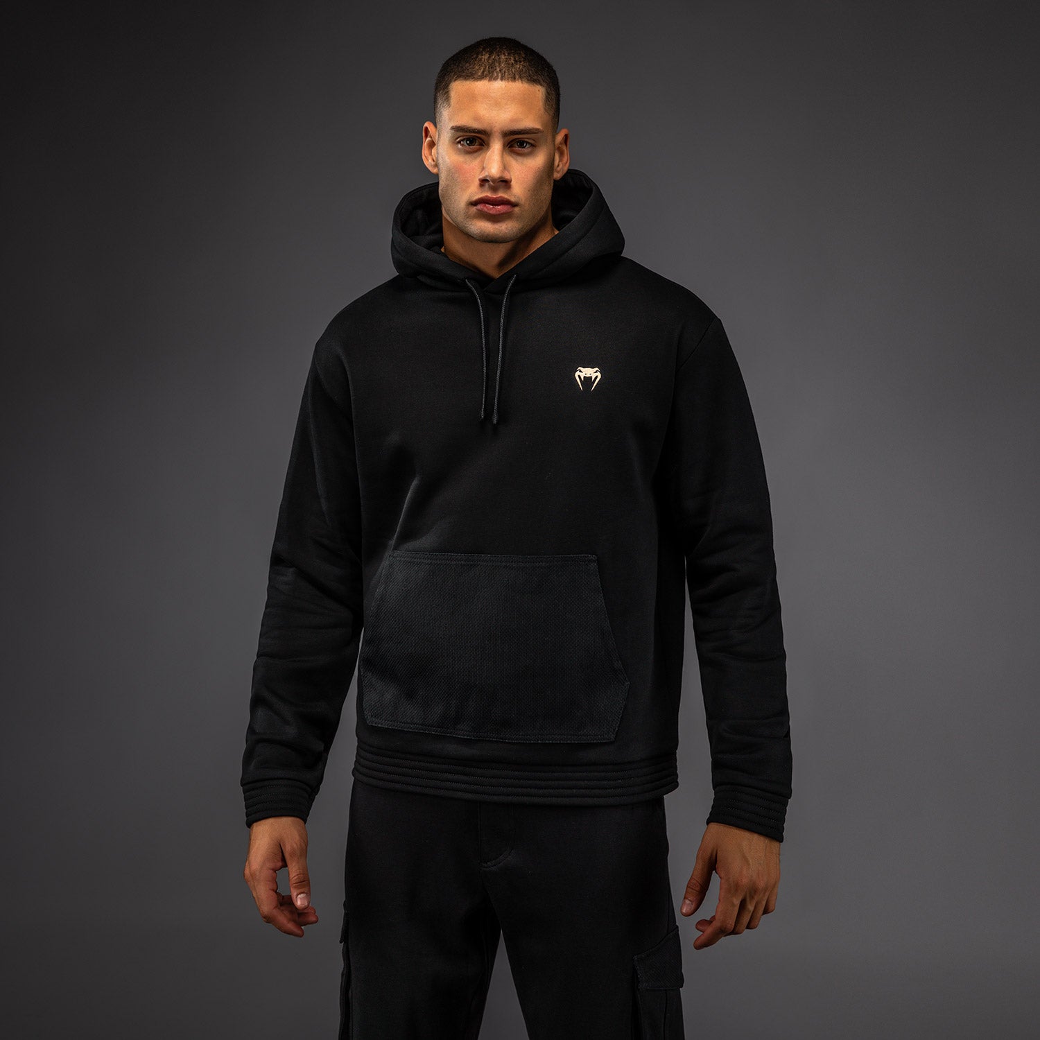 venum-urban-gi-kapuzenpullover-herren-schwarz image 1