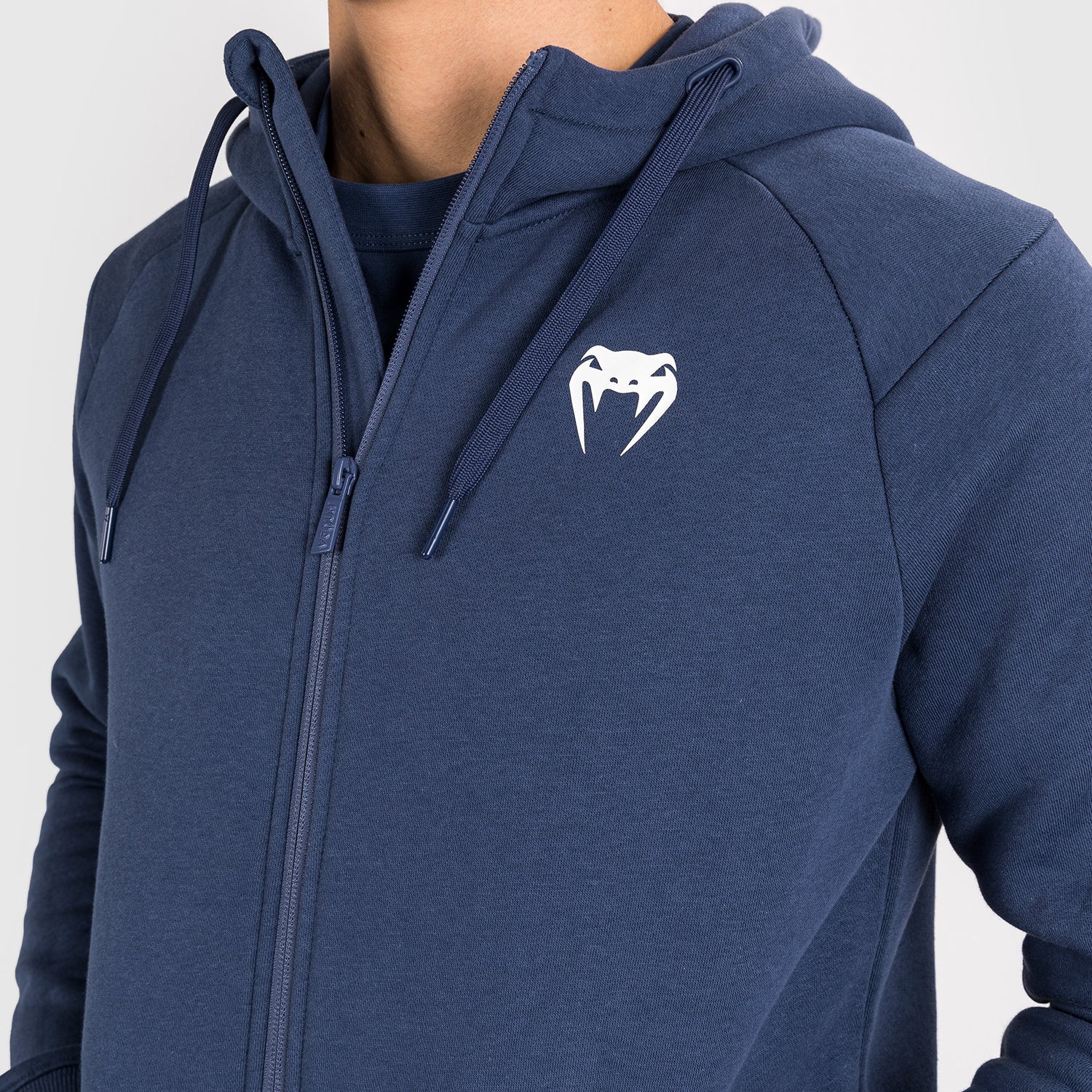 venum-strikeland-full-zip-hoodie-marineblau-herren image 7