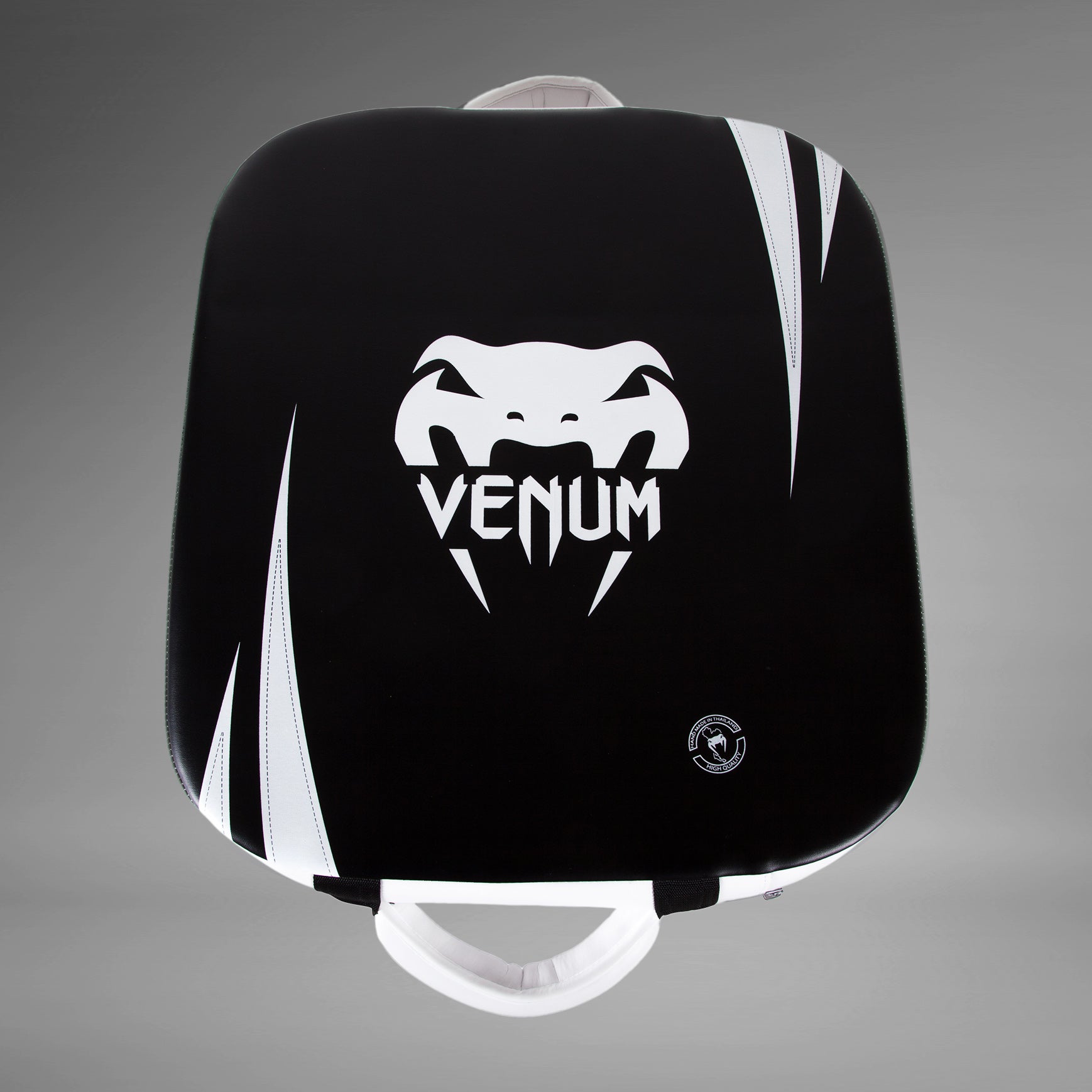venum-absolute-schlagpolster-square-kick-shield-skintex-leder-schwarz-ice image 1