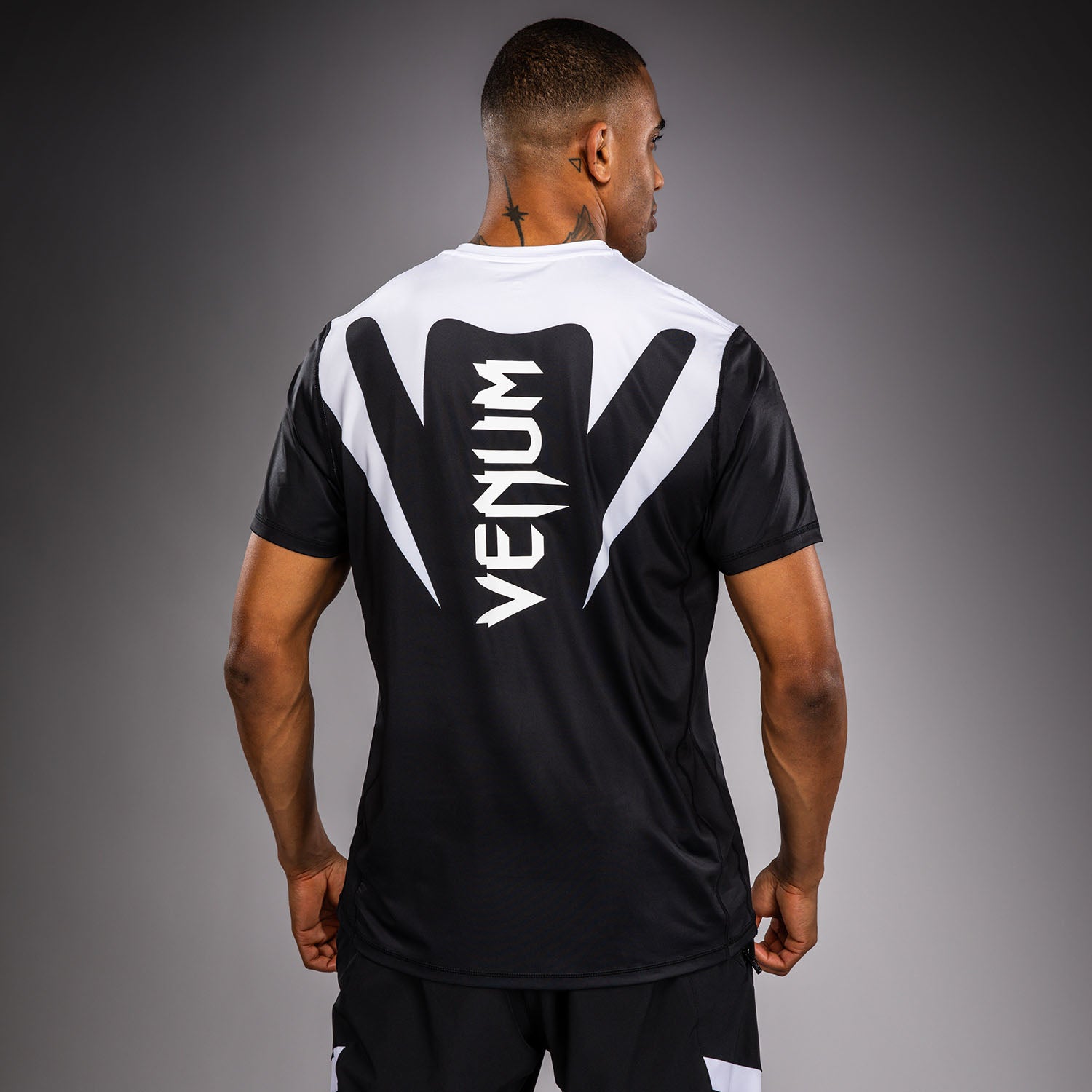 venum-attack-90-dry-tech-t-shirt-wei-schwarz-f-r-herren image 4