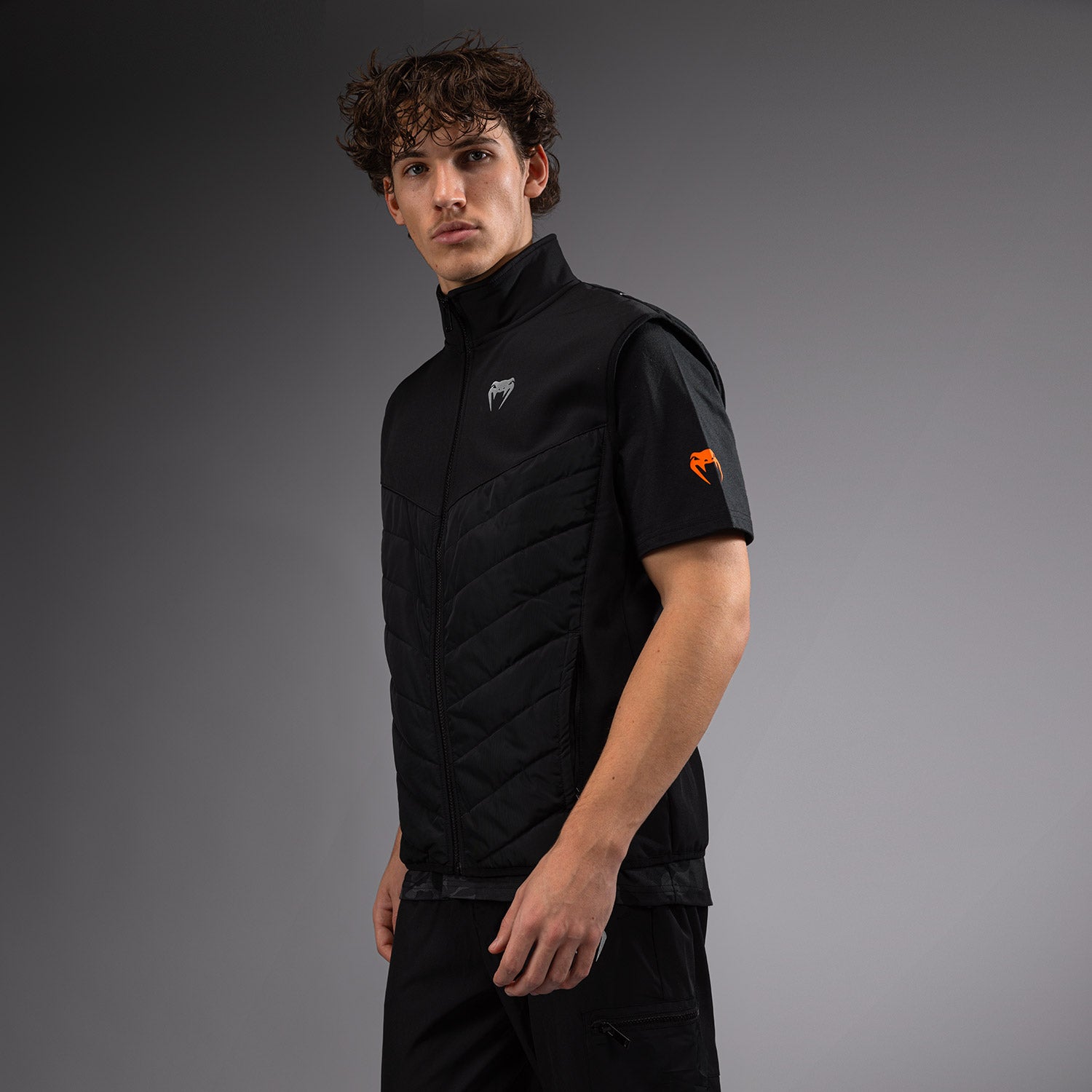 venum-paddock-softshell-weste-kurzarm-schwarz image 5