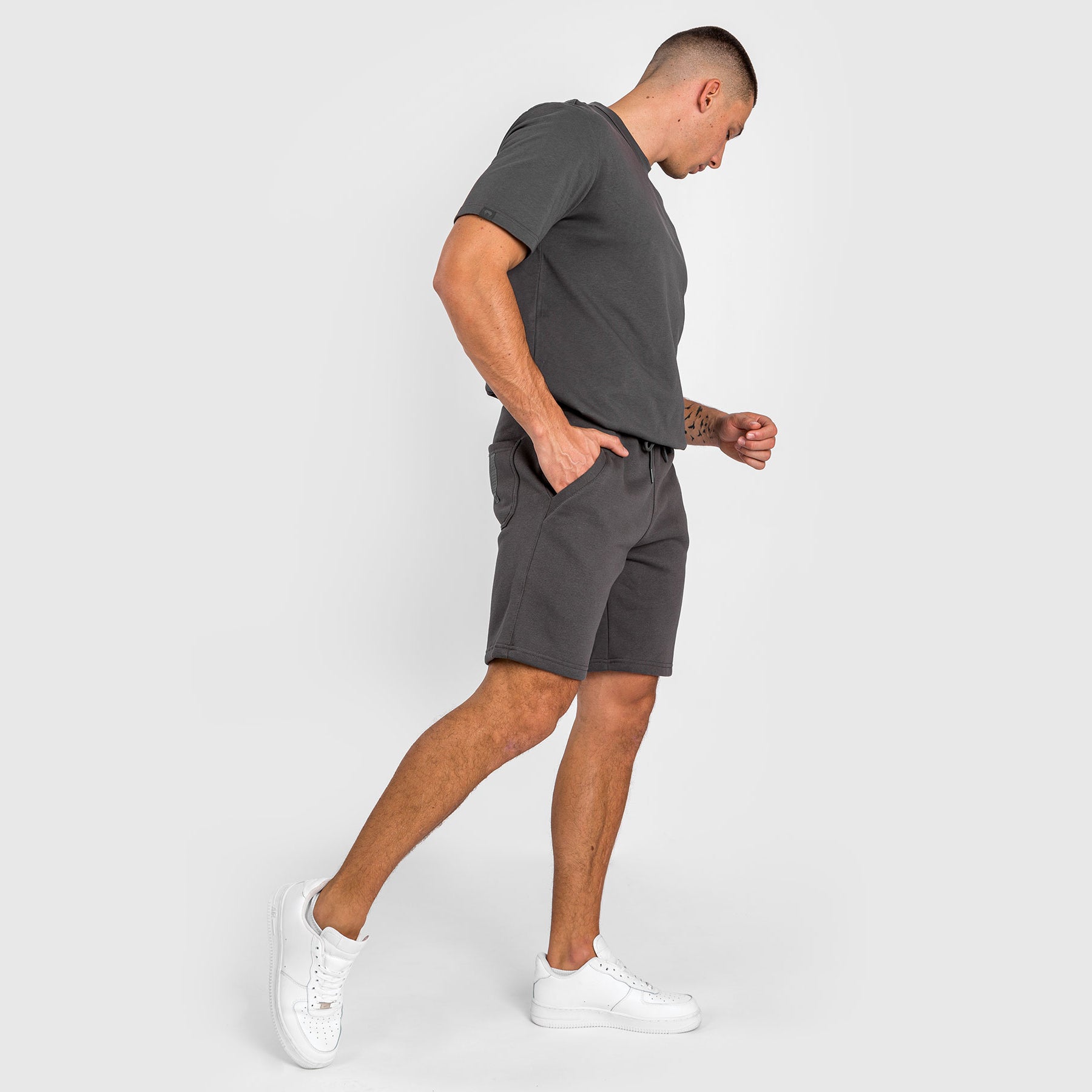 venum-silent-power-baumwoll-short-grau-herren image 2