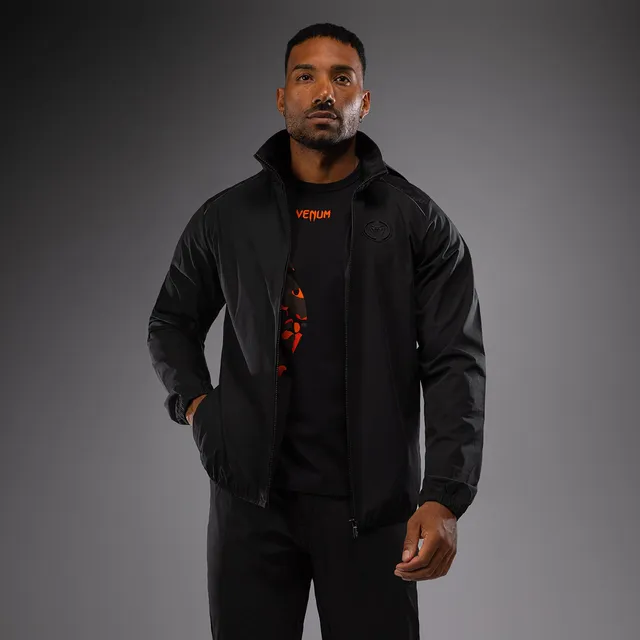 venum-aero-trainingsjacke-herren-schwarz-track-jacket image 1