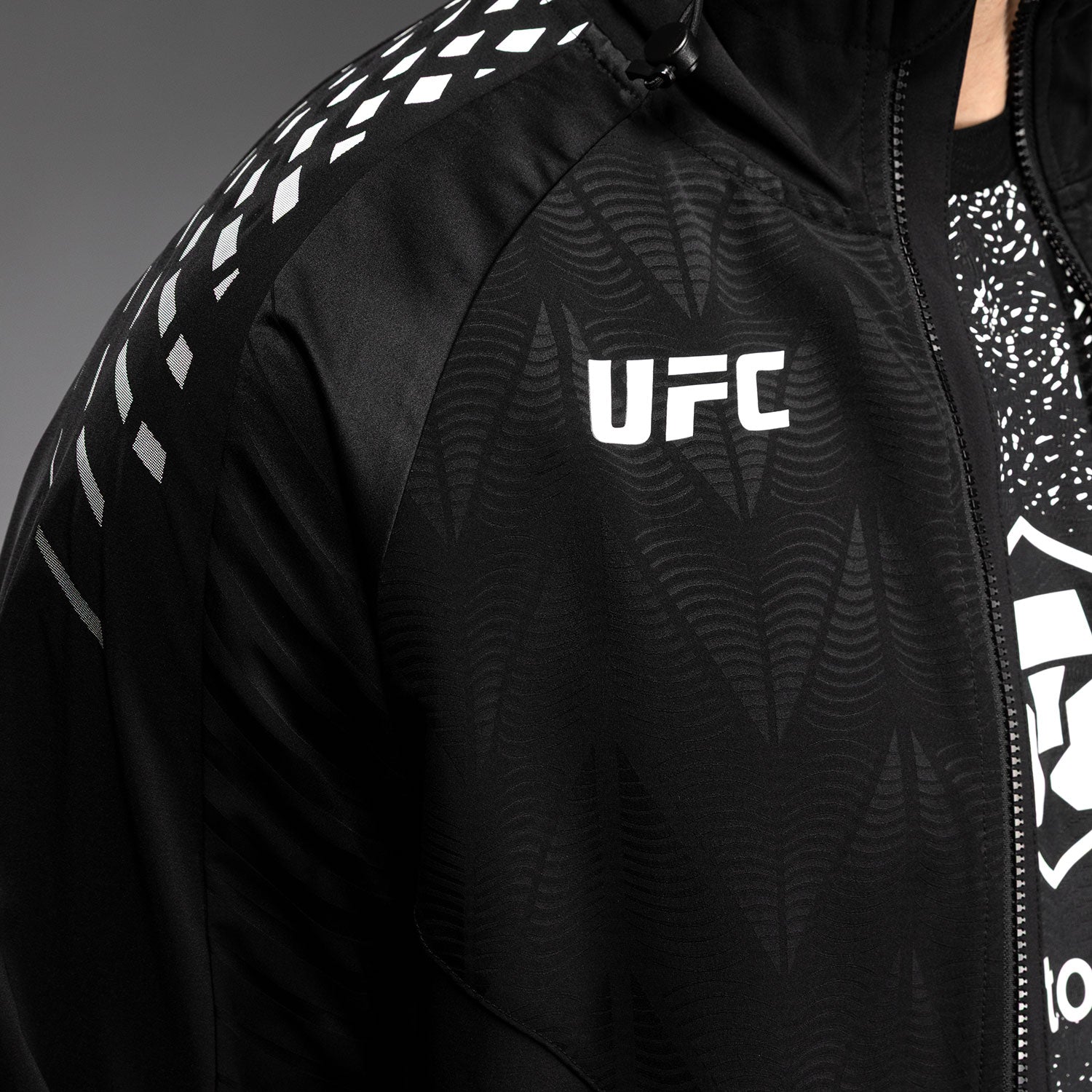 ufc-zenith-by-venum-authentic-fight-night-kapuzenjacke-herren-personalisiert-sch image 8