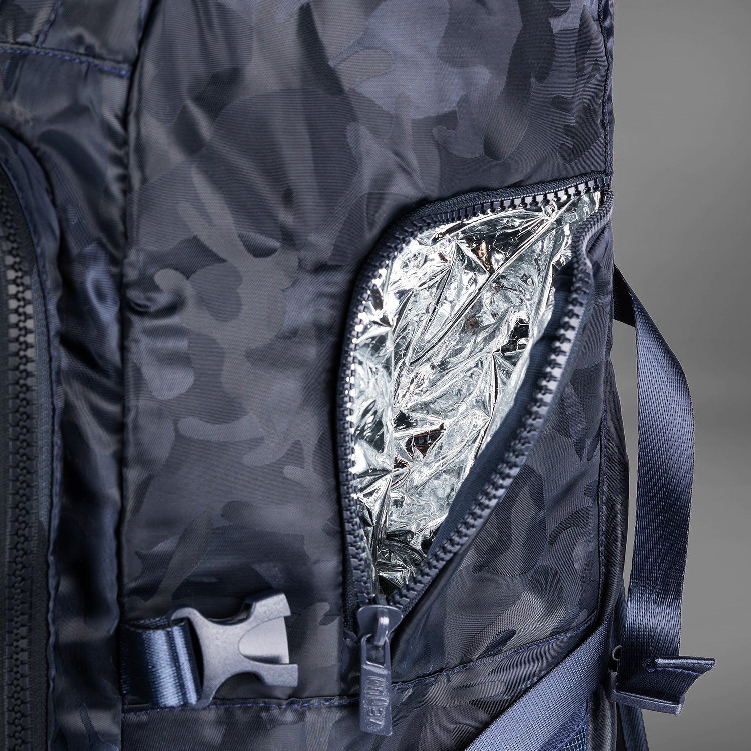 venum-challenger-xtrem-rucksack-50-63l-camo-blau image 7