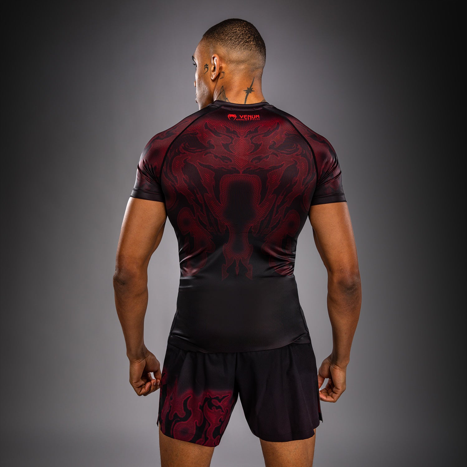 venum-spectre-kurzarm-rashguard-schwarz-rot image 4