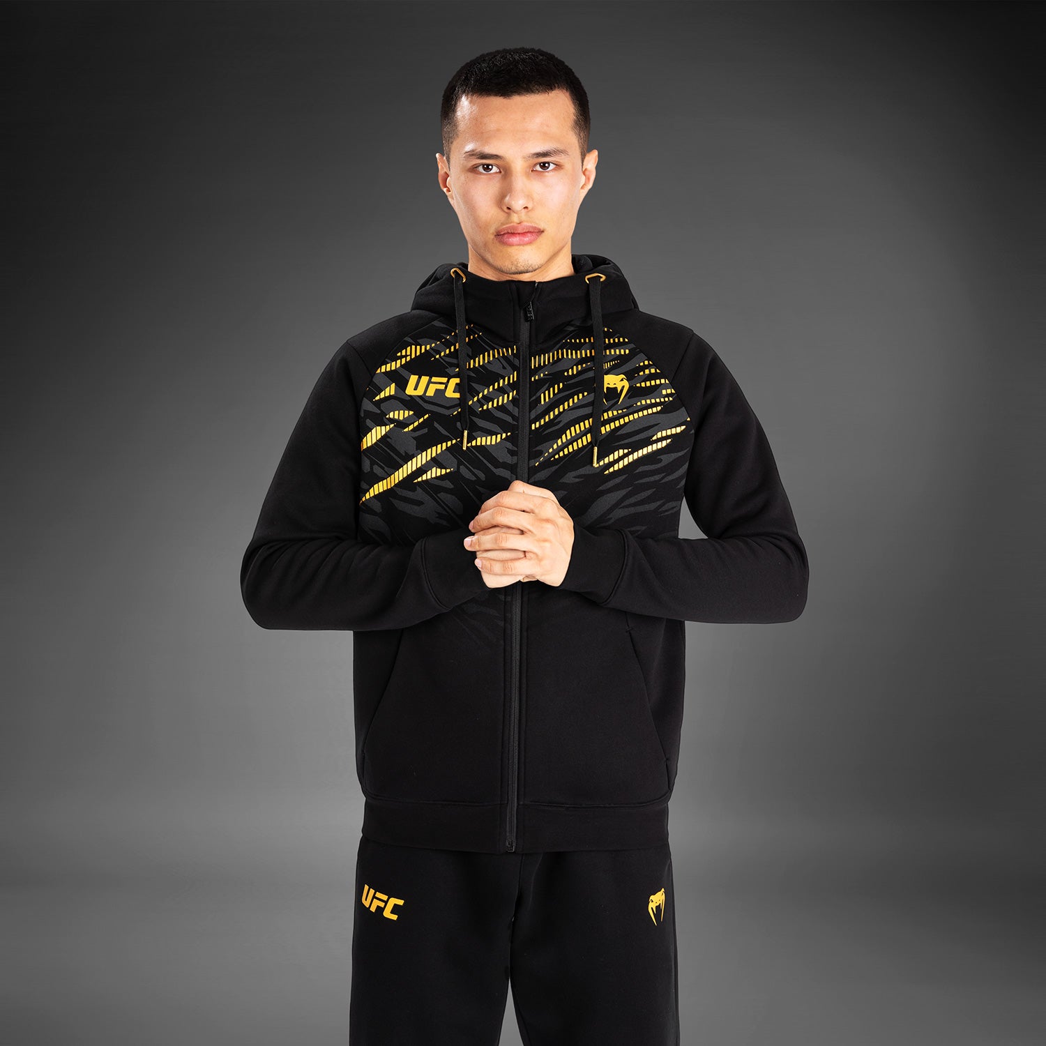 ufc-fusion-by-venum-replica-herren-zip-hoodie-champion-schwarz-gold image 8