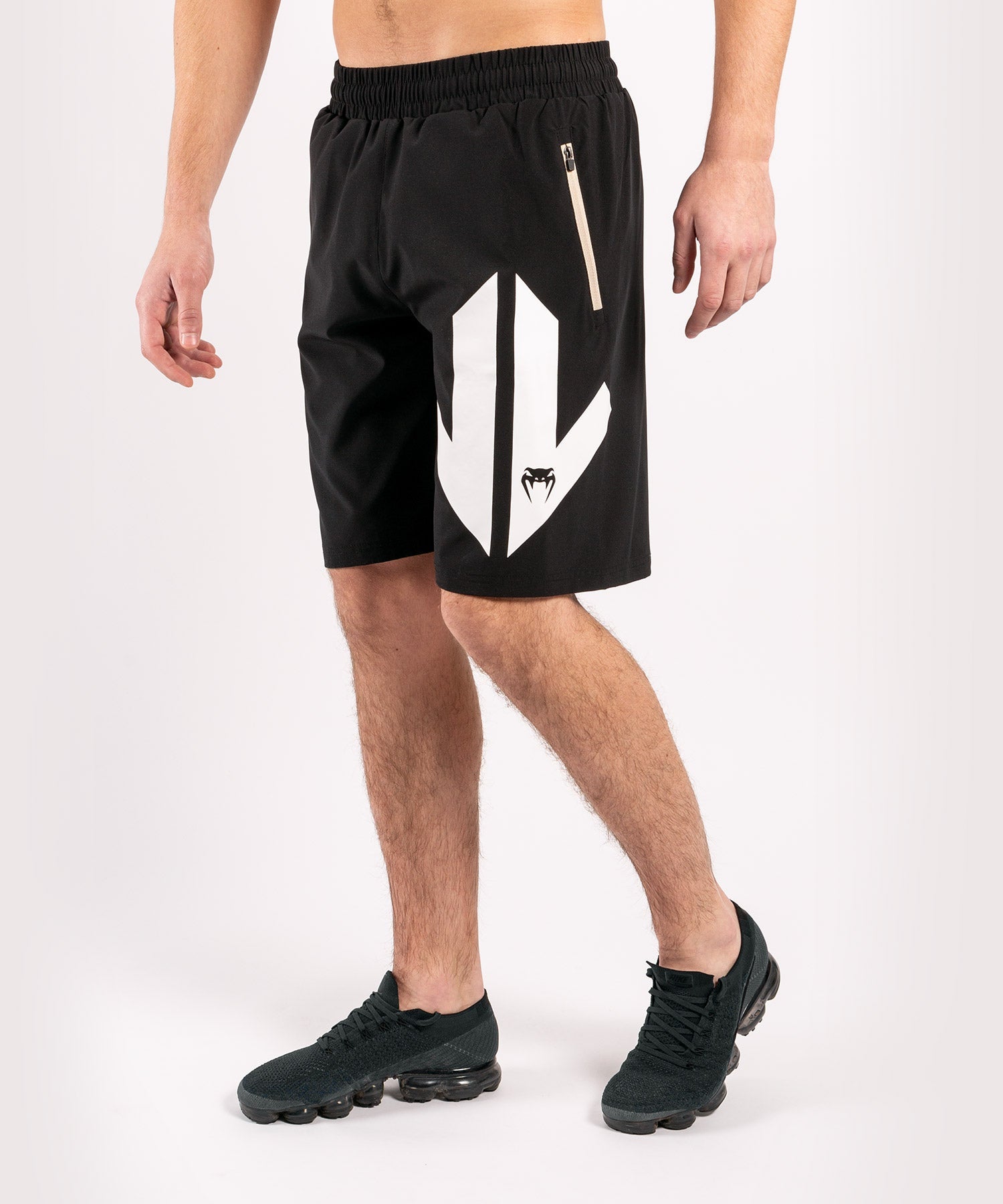 venum-arrow-loma-trainingsshorts-herren-schwarz-wei image 3