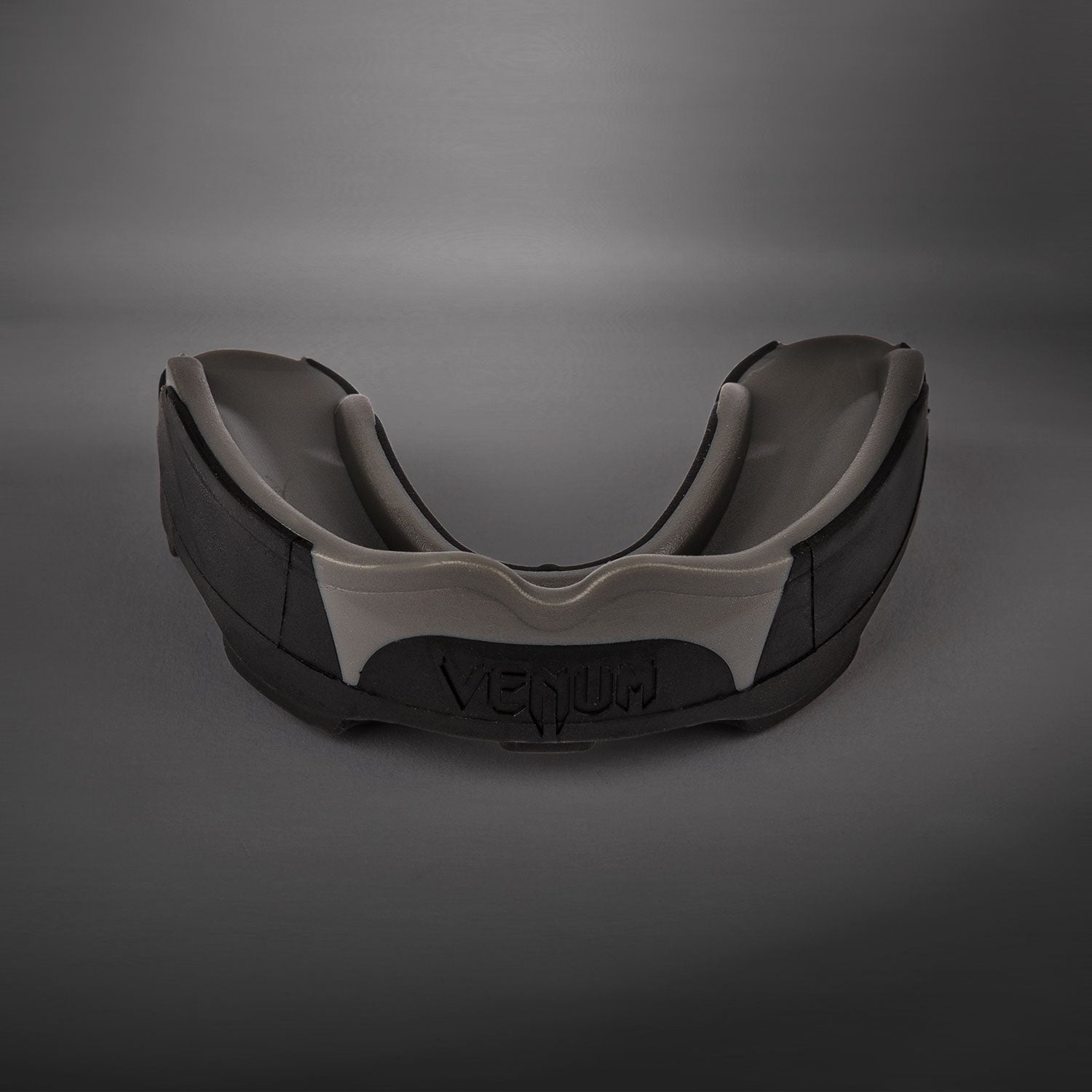 venum-predator-mundschutz-schwarz image 1
