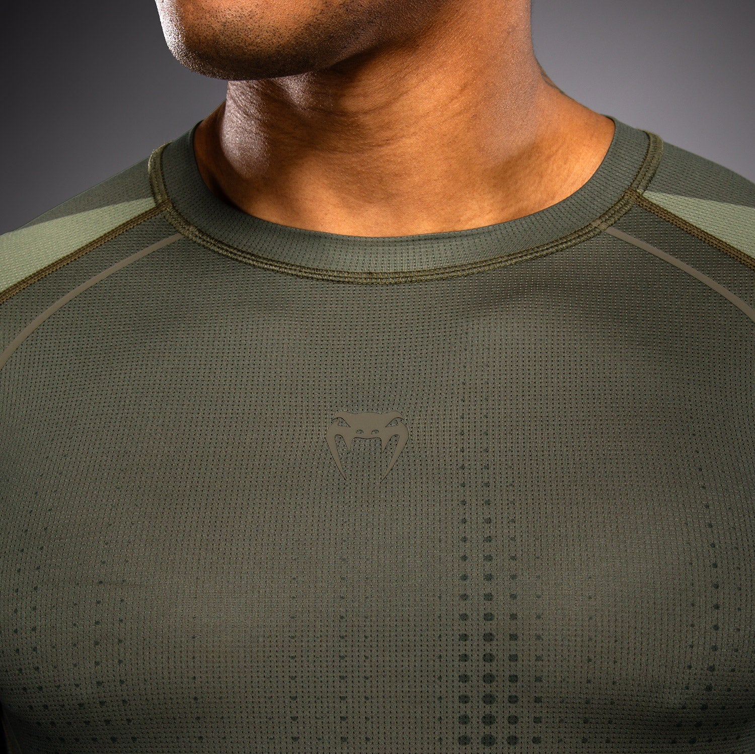 venum-stealth-langarm-rashguard-herren-khaki-dunkelgr-n image 5