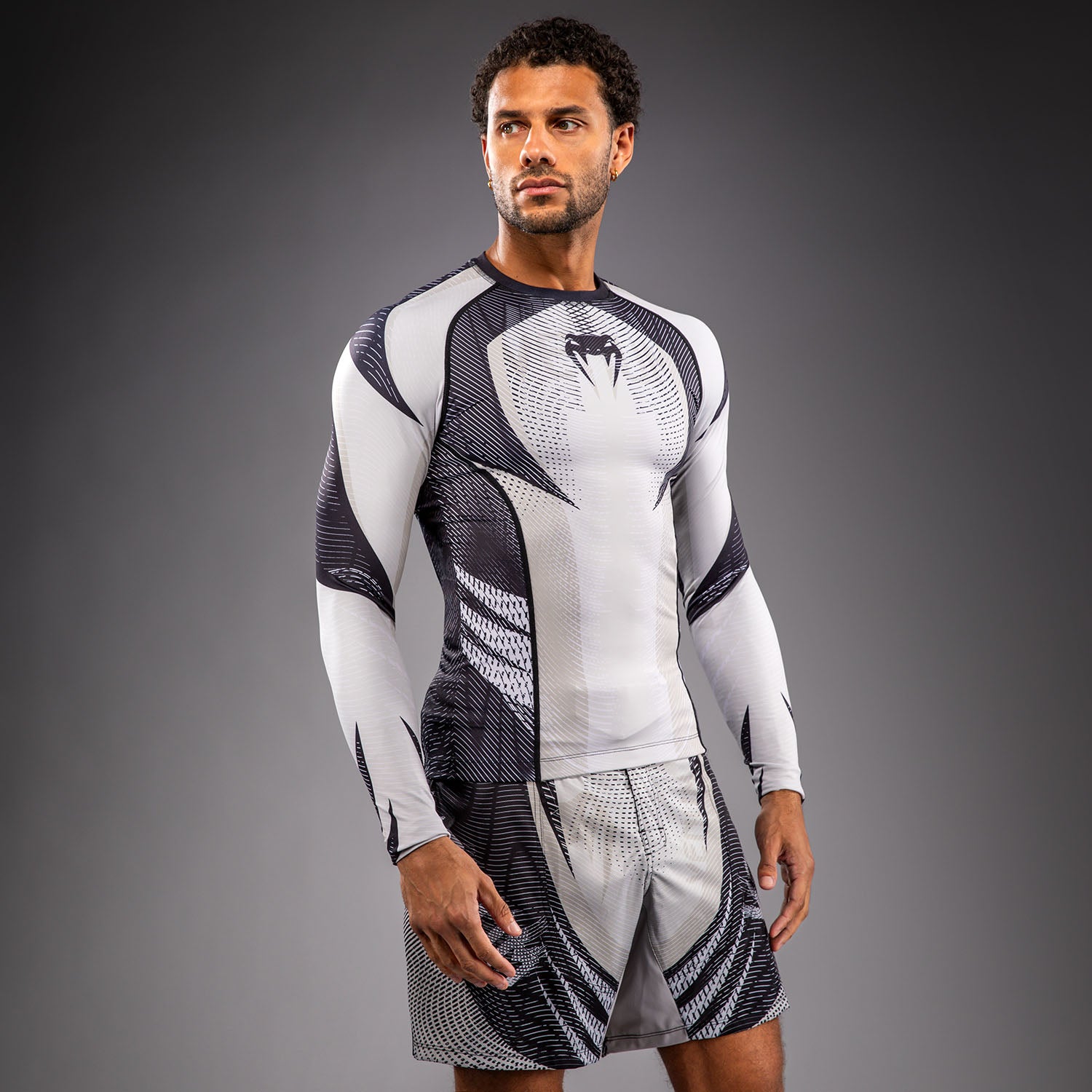 venum-galactic-3-0-langarm-rashguard-cremewei-schwarz image 3