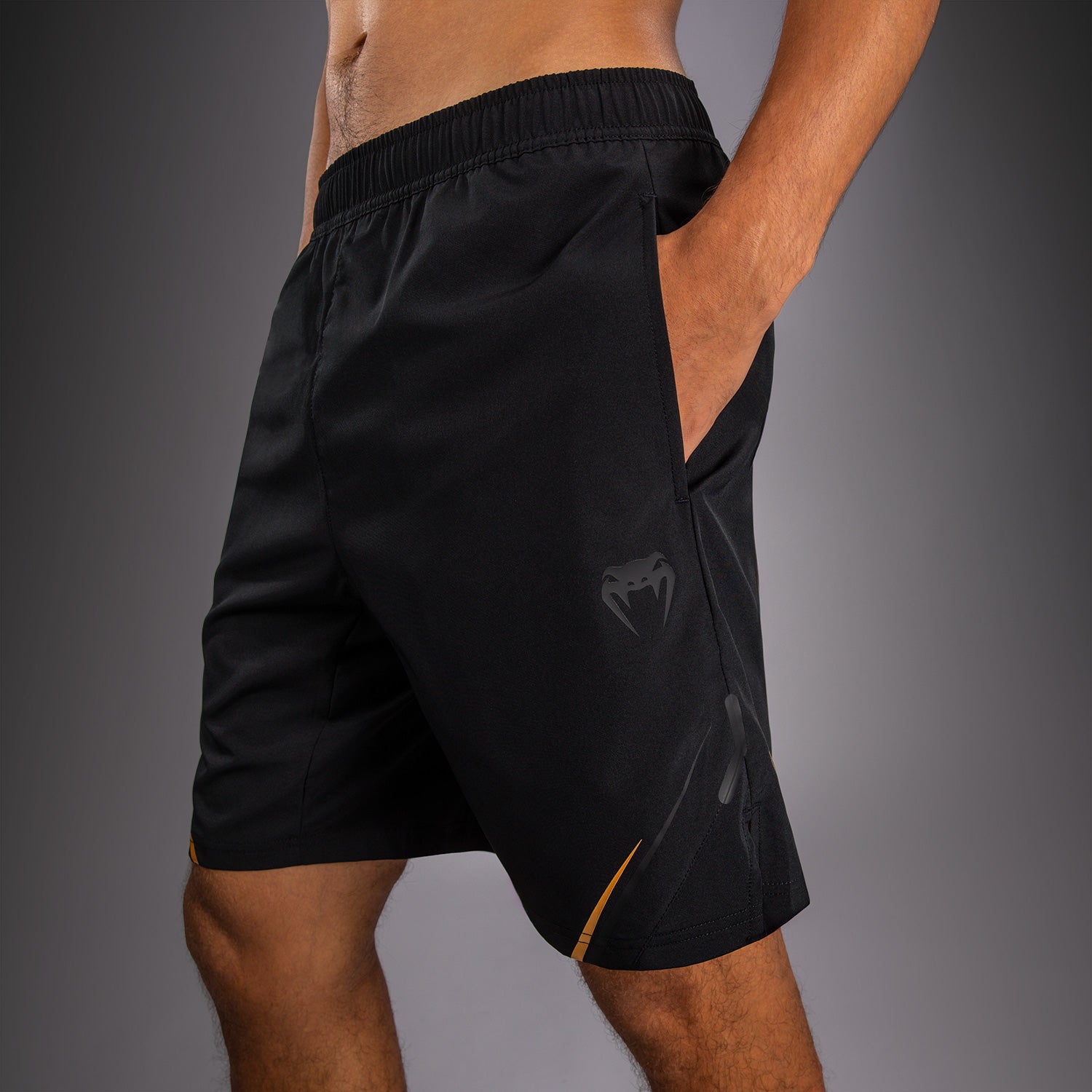 venum-g-core-trainingsshorts-schwarz-gold image 5