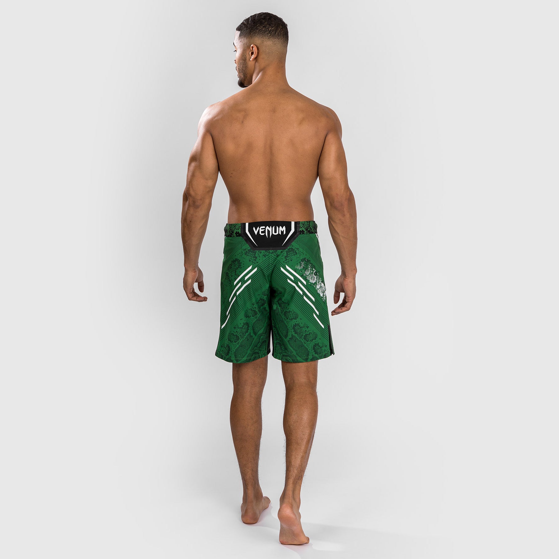 ufc-adrenaline-by-venum-authentic-fight-night-kampfshorts-herren-long-fit-gelb image 5