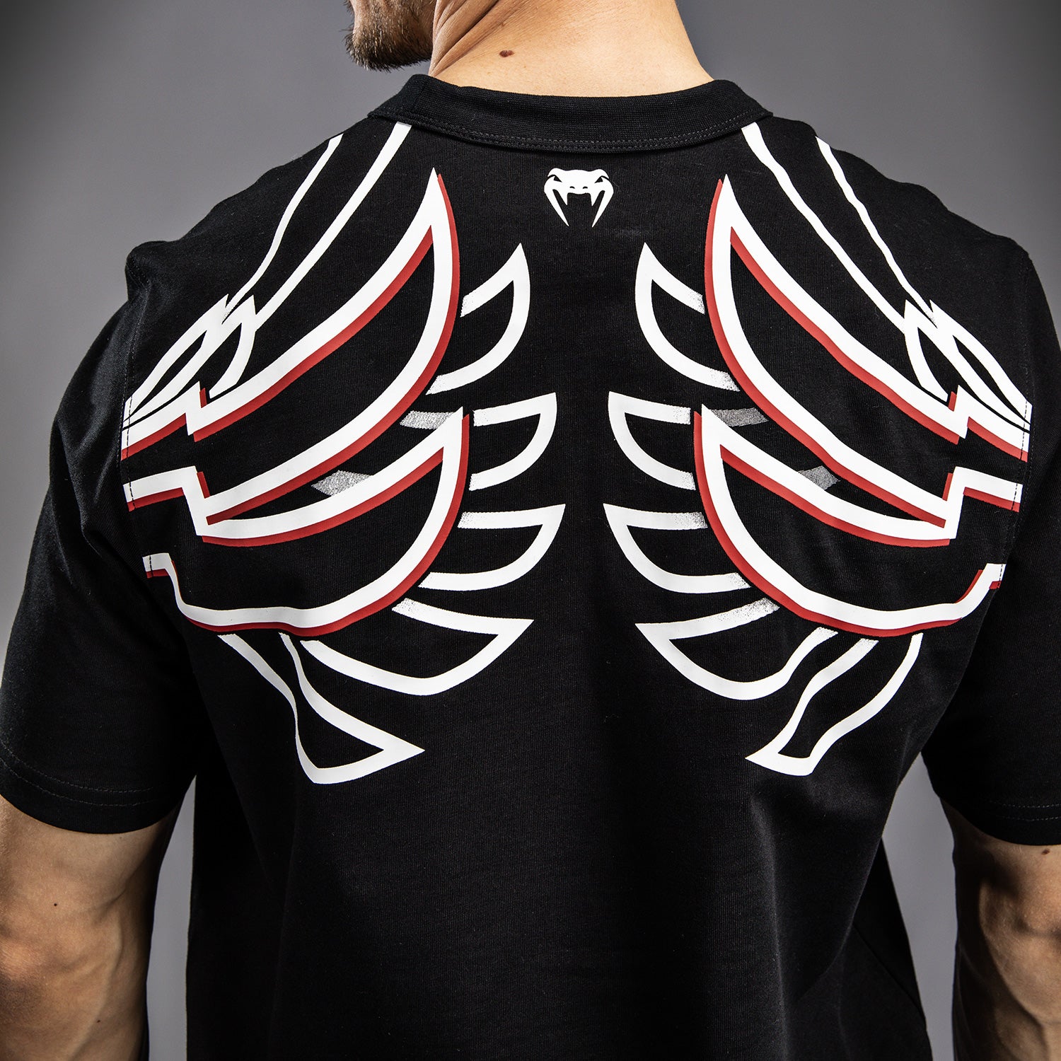venum-x-tekken-8-jin-kazama-t-shirt-herren-schwarz-wei image 5