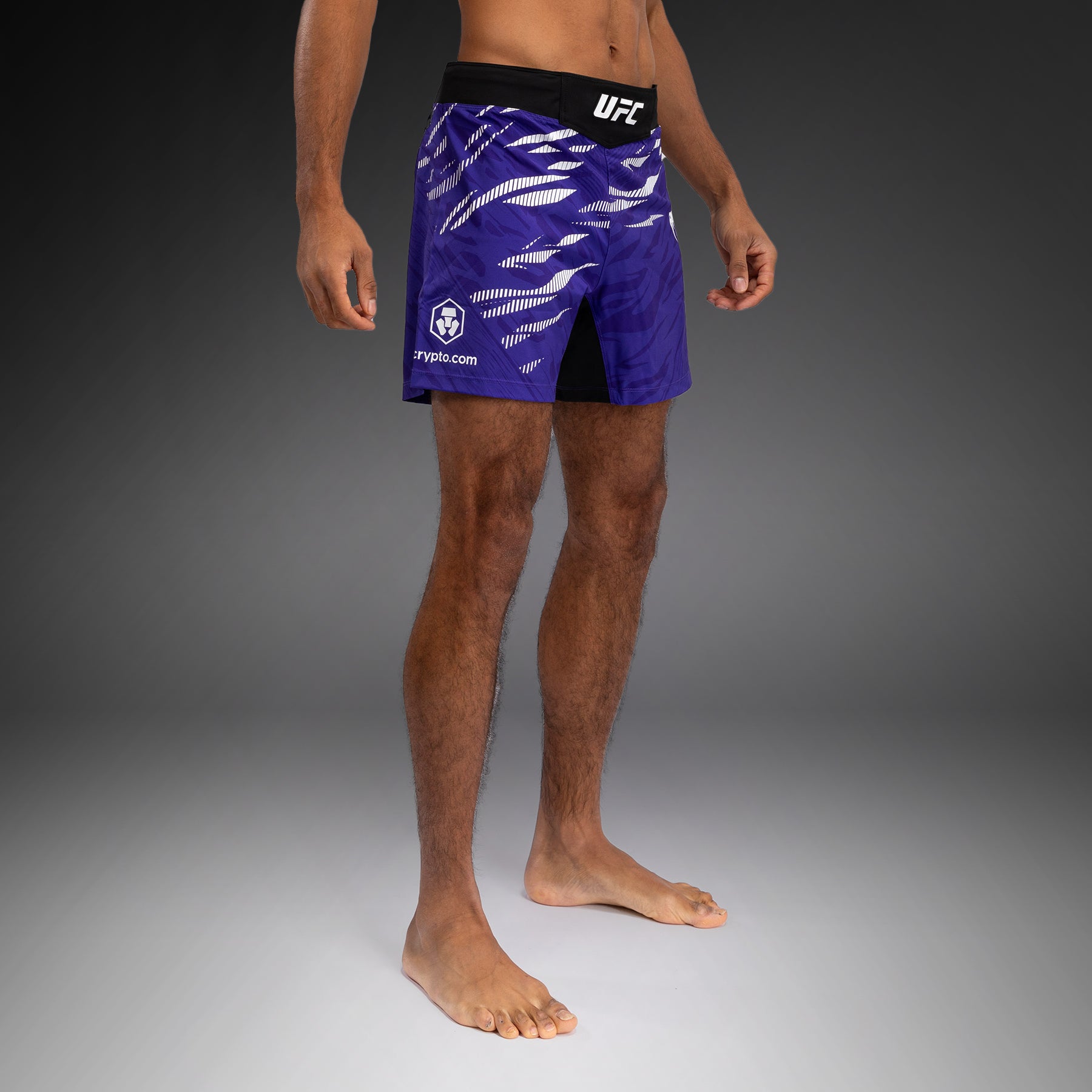 ufc-fusion-by-venum-authentic-fight-night-herren-fight-short-lila-short-fit image 4