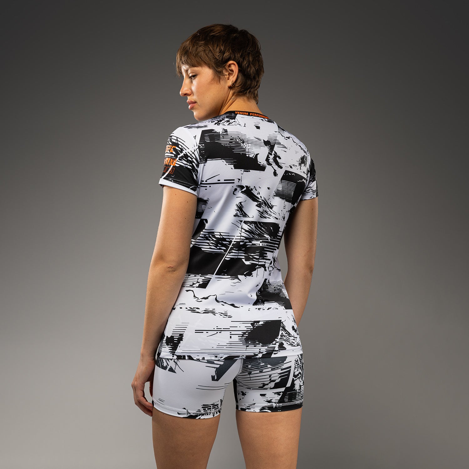 ufc-zenith-by-venum-authentic-fight-week-performance-t-shirt-damen-wei-kurzarm image 3
