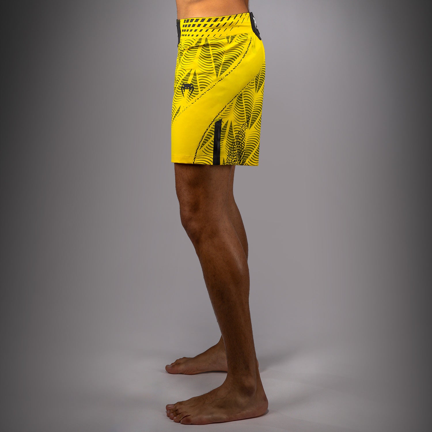 ufc-zenith-by-venum-authentic-fight-night-fight-short-herren-short-fit-gelb image 3
