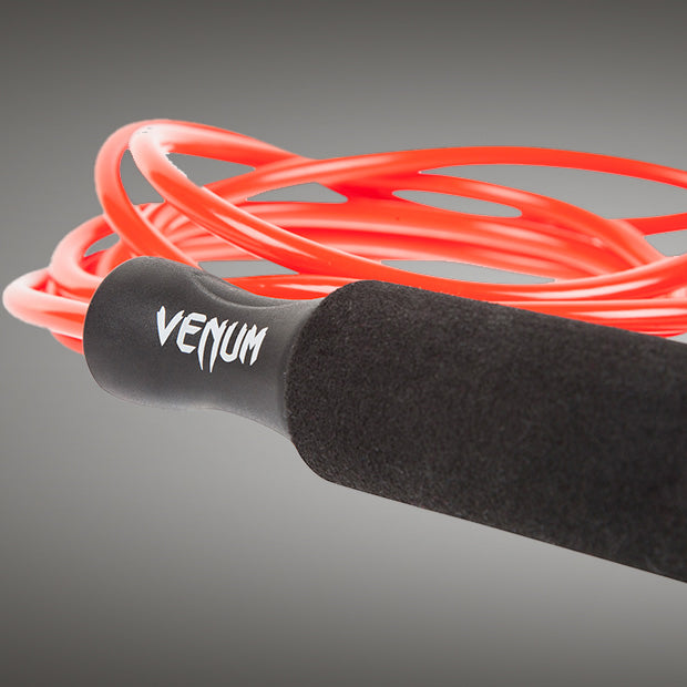 venum-competitor-gewichtetes-springseil-rot image 2