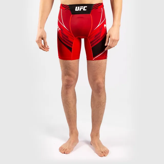 ufc-venum-authentic-fight-night-herren-vale-tudo-shorts-short-fit-rot image 1