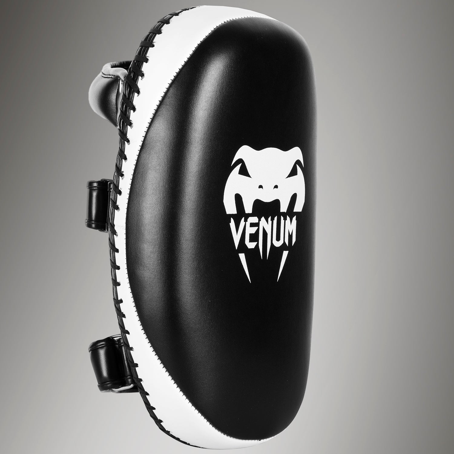 venum-light-kick-pads-skintex-leder-schwarz-ice-paar image 3