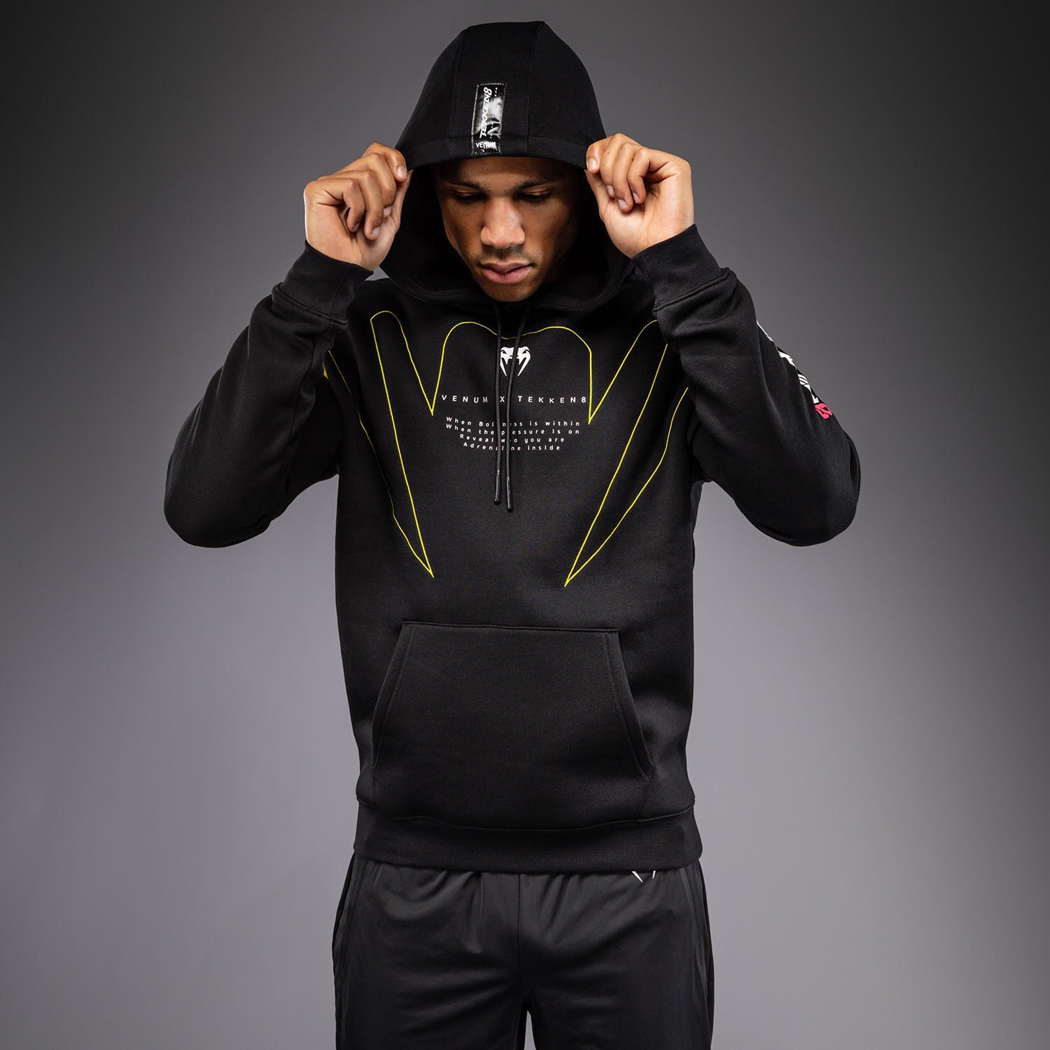 venum-x-tekken-8-kapuzenpullover-king-schwarz-gelb image 2