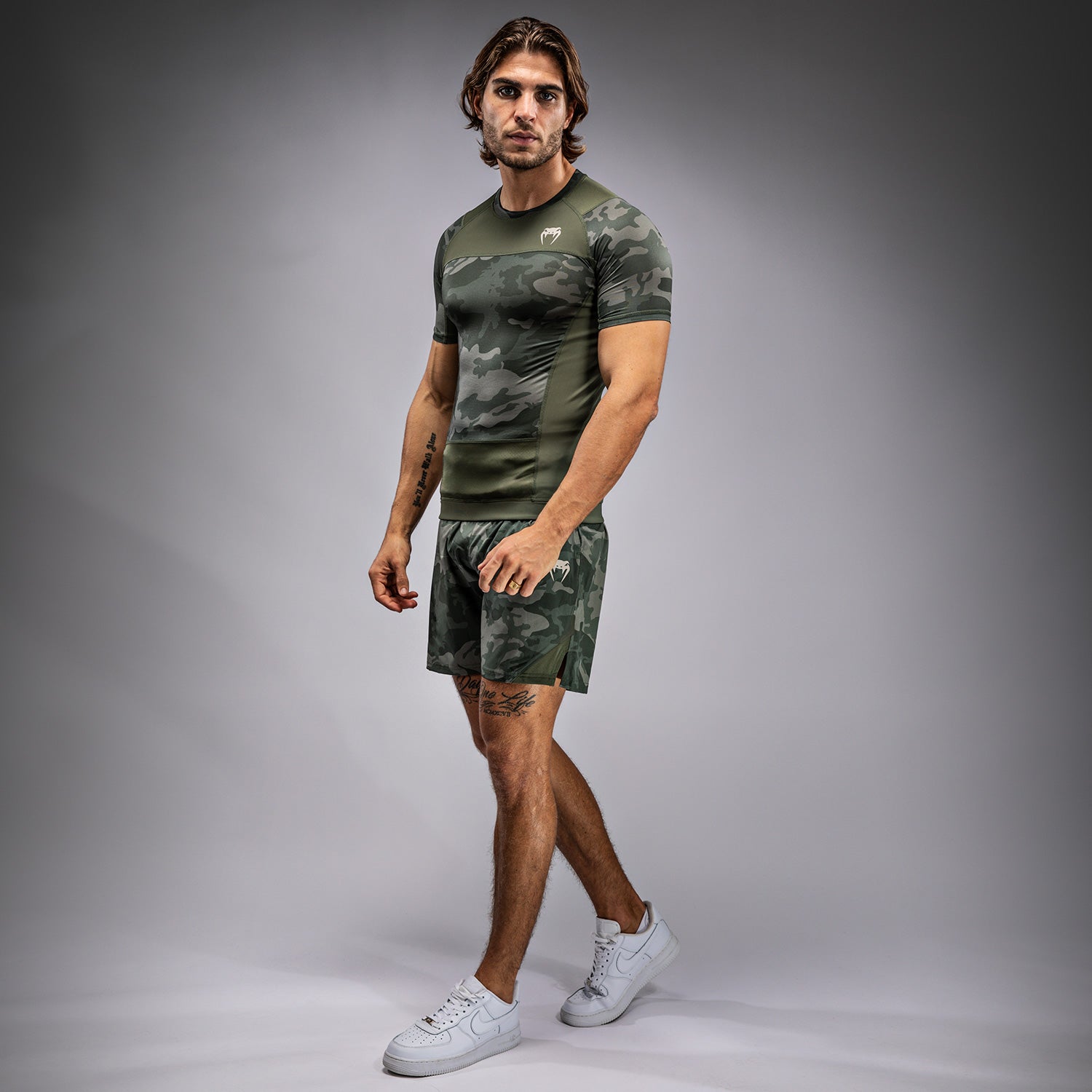 venum-g-fit-air-herren-kurzarm-rashguard-armee-tarnmuster image 2