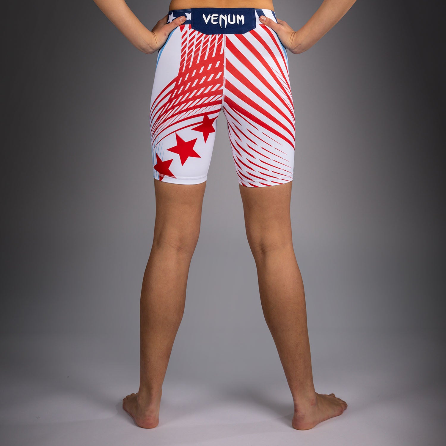 ufc-freedom-250-by-venum-authentic-vale-tudo-shorts-long-fit-wei-f-r-damen image 3