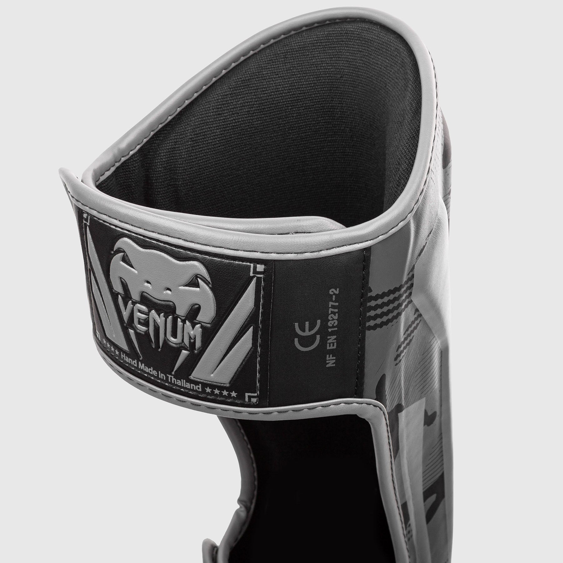 venum-elite-schienbeinsch-tzer-camo-schwarz-muay-thai image 4
