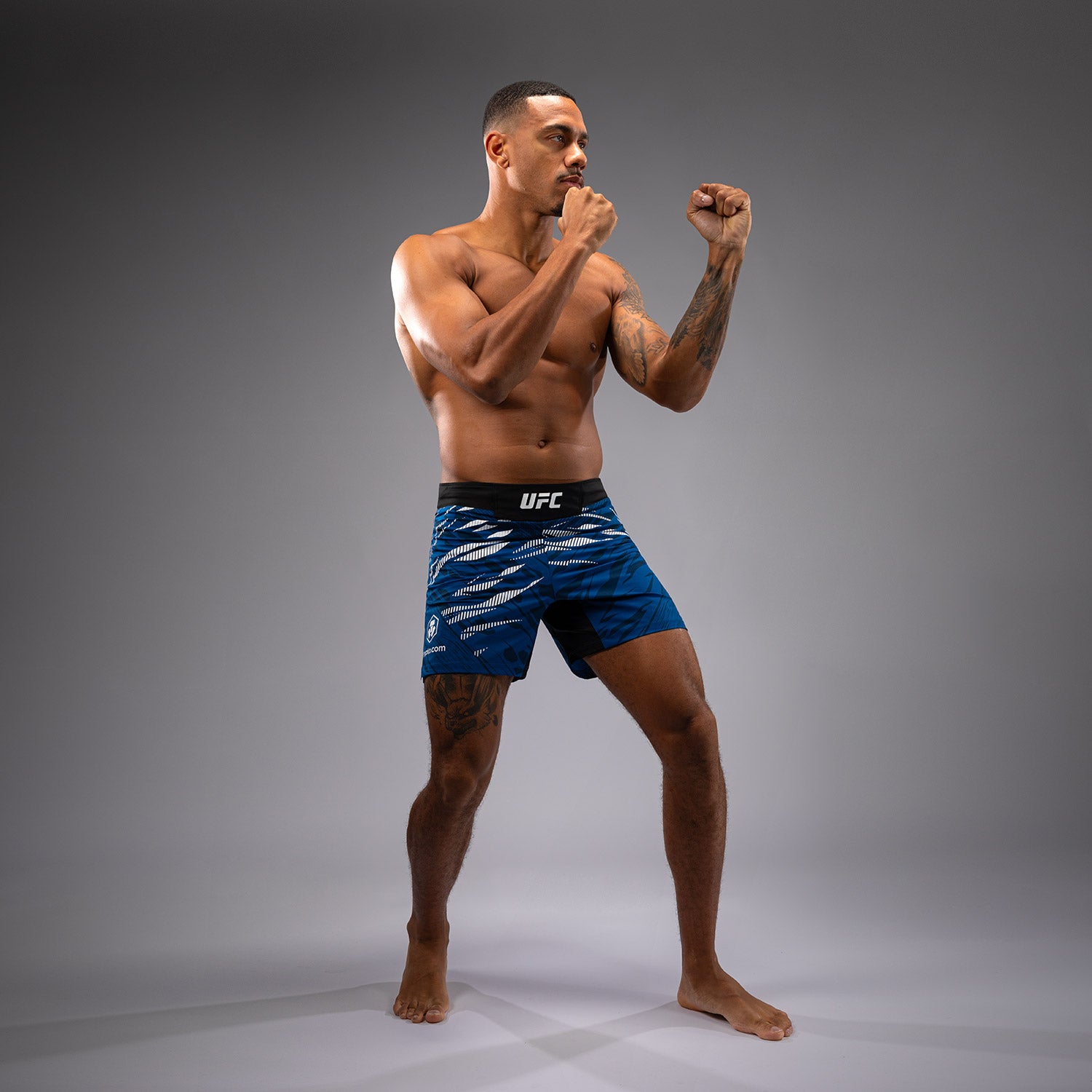 venum-ufc-fusion-by-venum-authentic-fight-night-herren-fight-short-short-fit-bla image 4