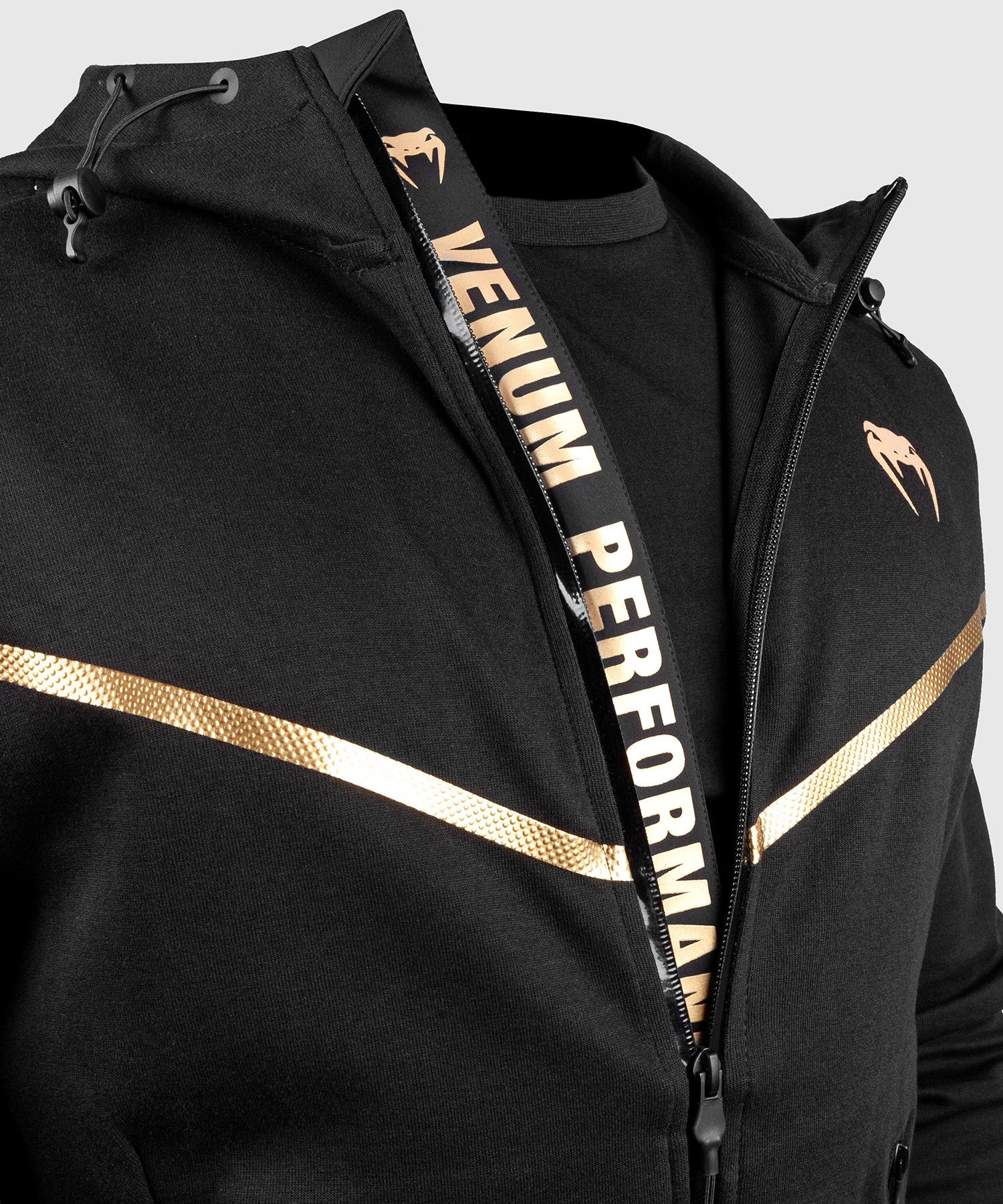 venum-laser-evo-sweatshirt-schwarz-gold-kapuzen-hoodie image 7