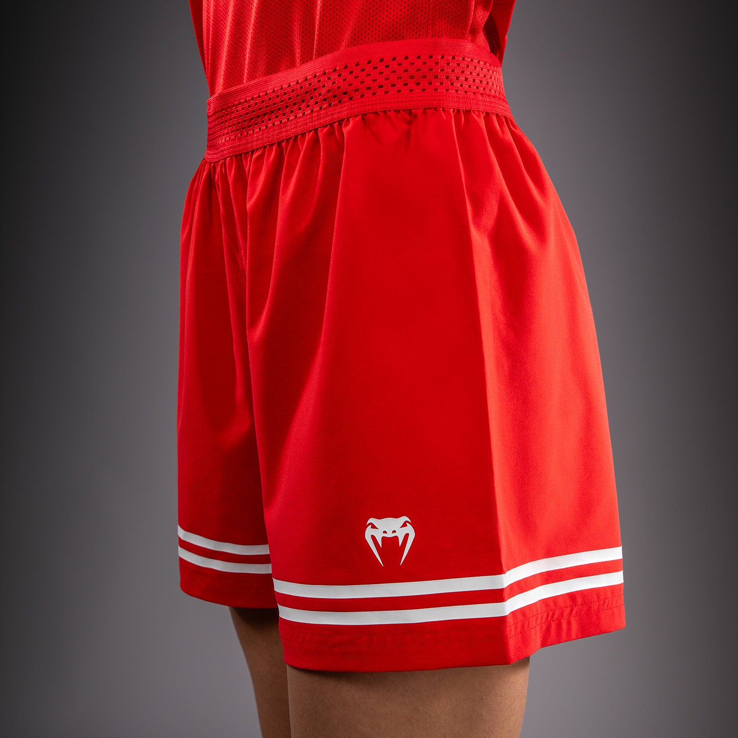 venum-flag-football-shorts-damen-rot image 3