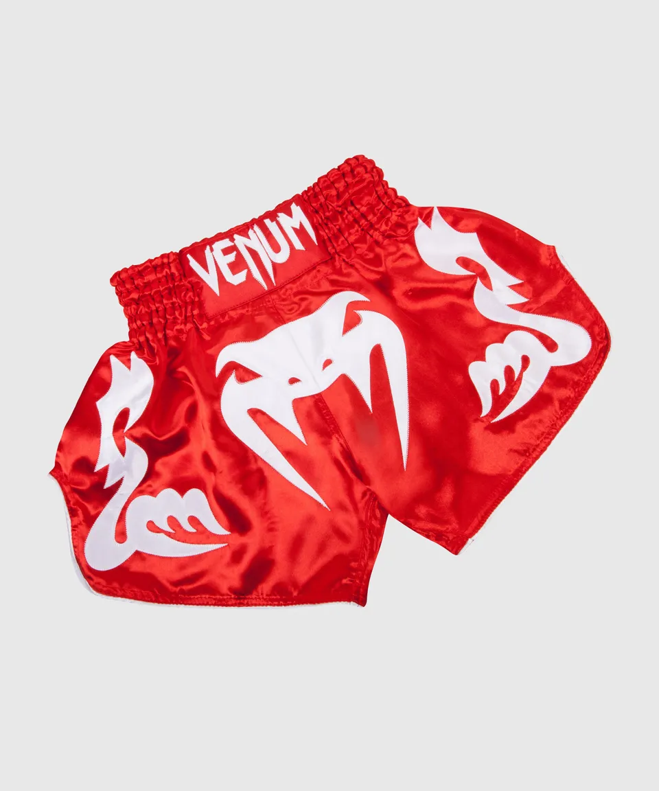 venum-bangkok-inferno-muay-thai-shorts-herren-rot-wei image 1