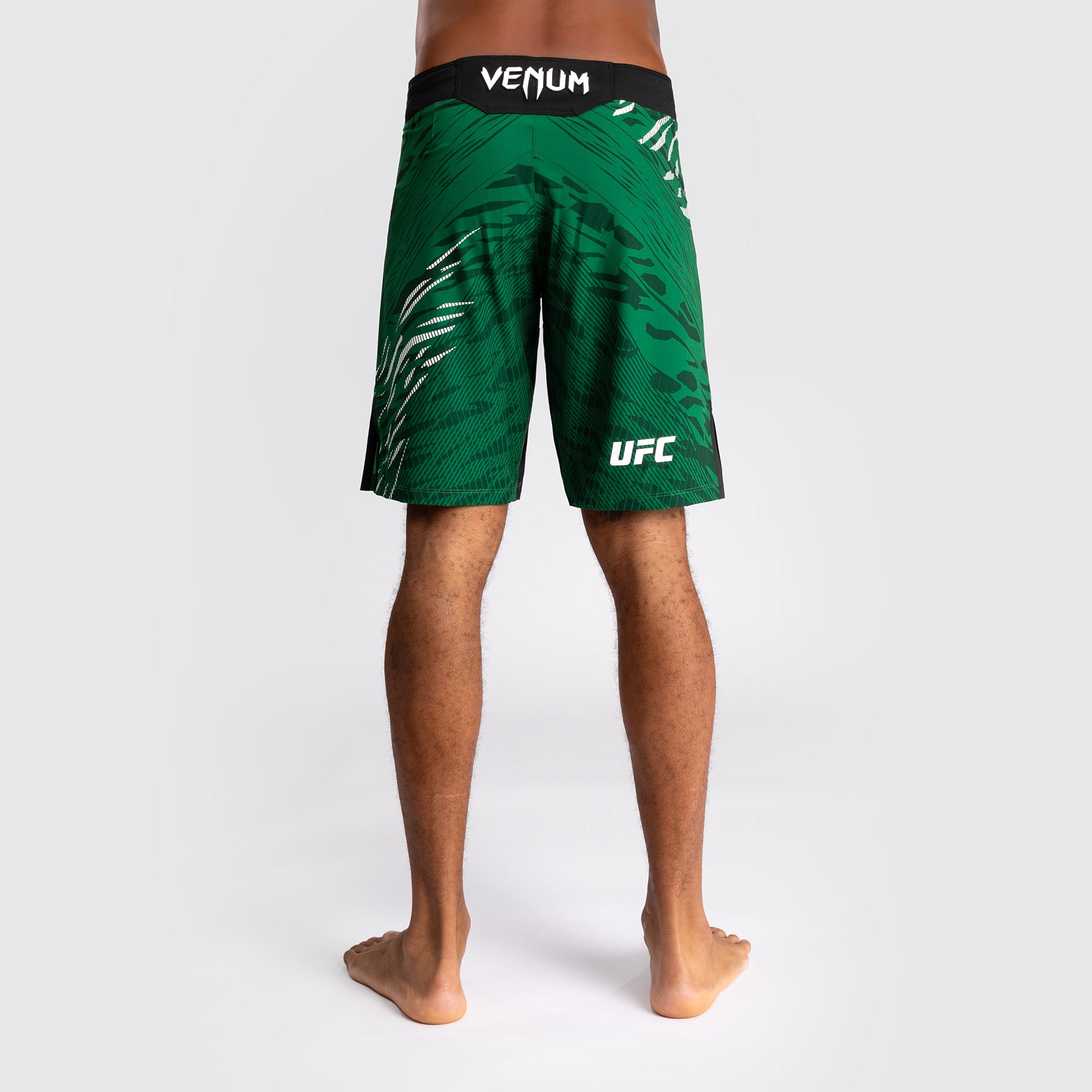 venum-ufc-fusion-authentic-fight-night-fight-short-herren-long-fit-gr-n image 3