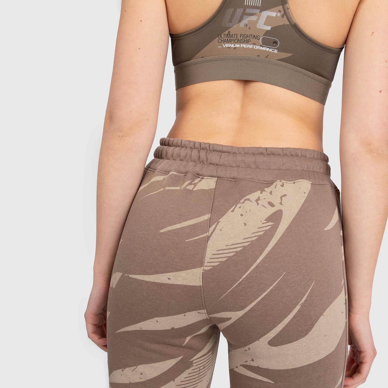 venum-ufc-adrenaline-fight-week-baumwollhose-damen-desert-camo image 4