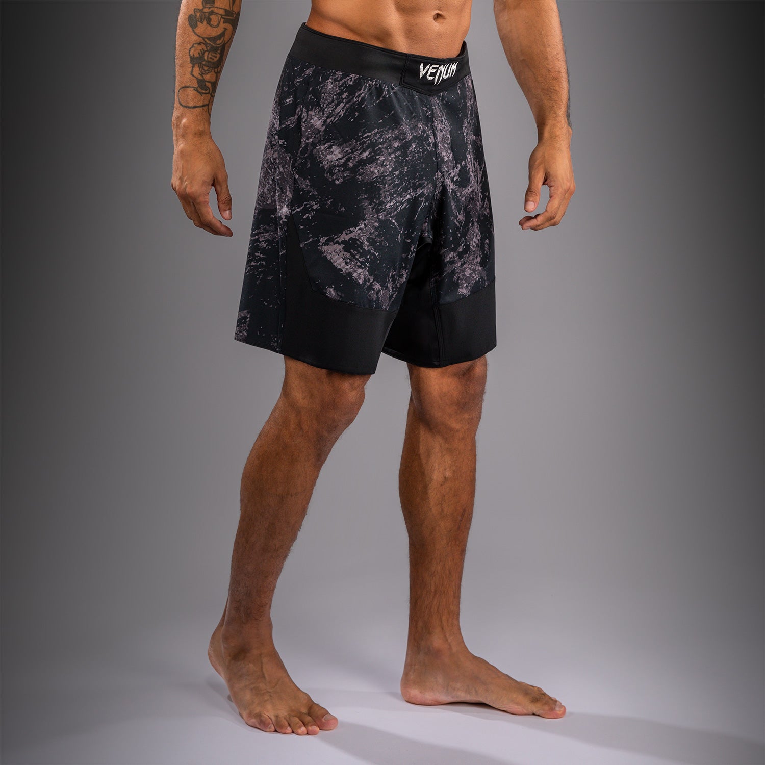 venum-rage-workout-fightshorts-schwarz-grau-herren-mma-bjj-shorts image 2