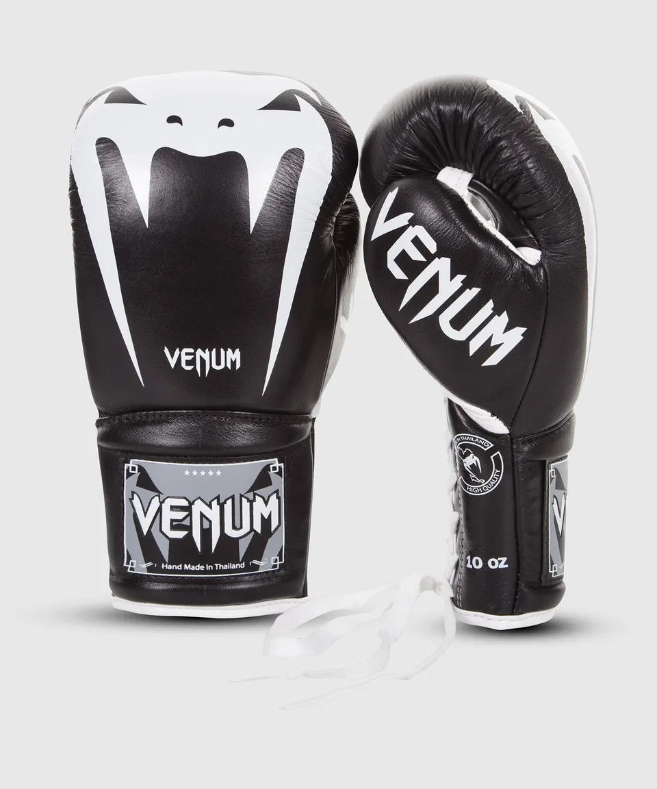 venum-giant-3-0-boxhandschuhe-nappaleder-mit-schn-rung-schwarz image 1