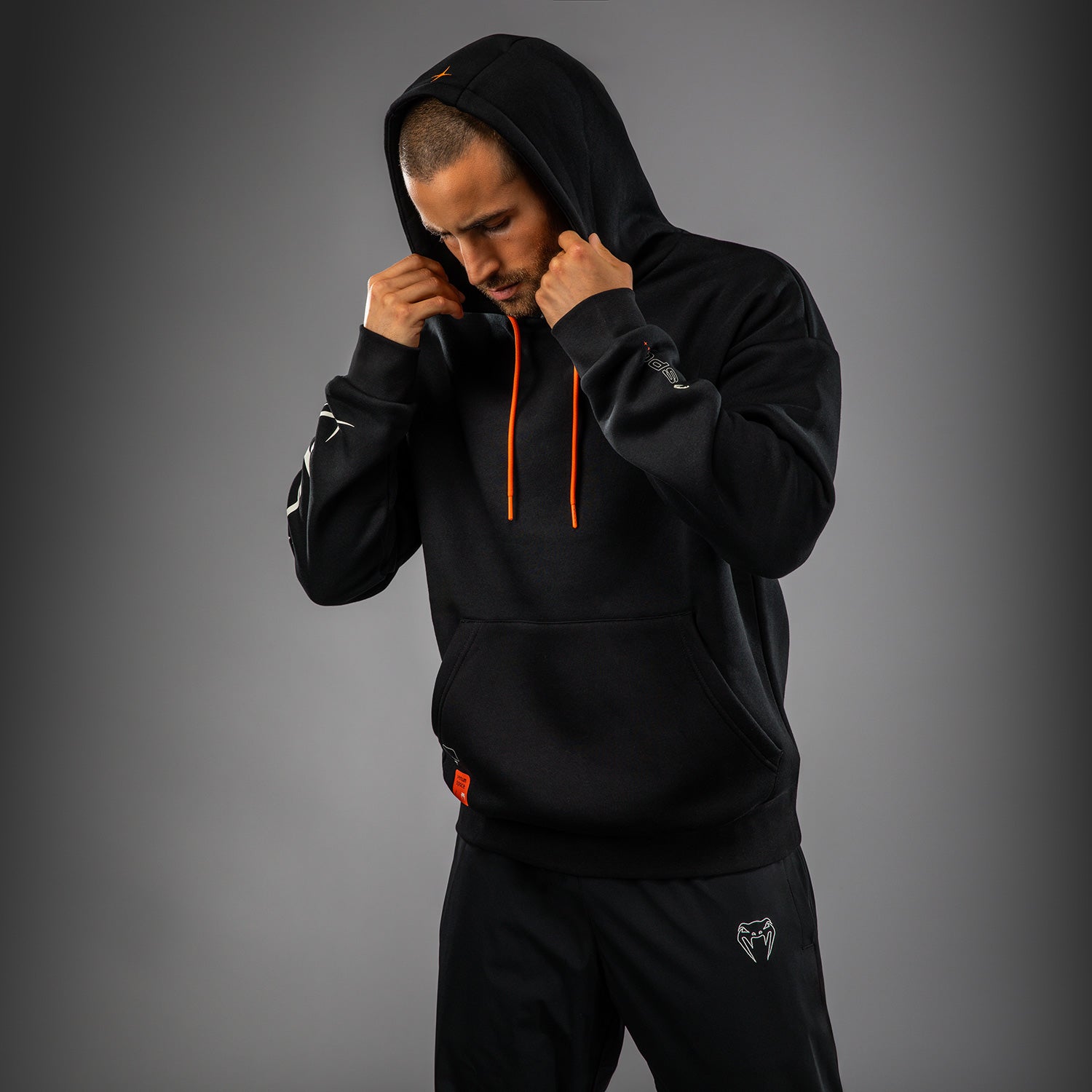 venum-eclipse-hoodie-herren-schwarz-ivory image 2