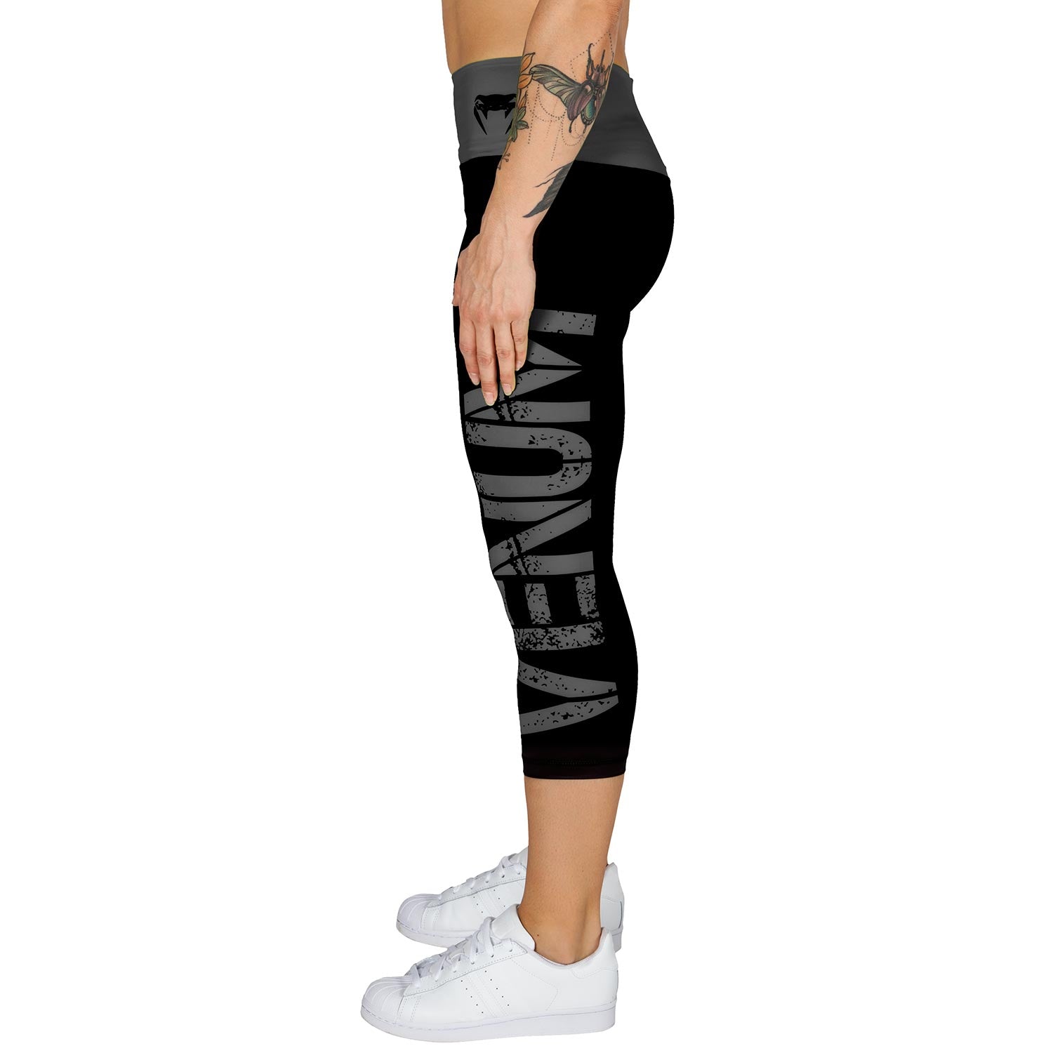venum-power-kurze-leggings-damen-schwarz-grau image 3