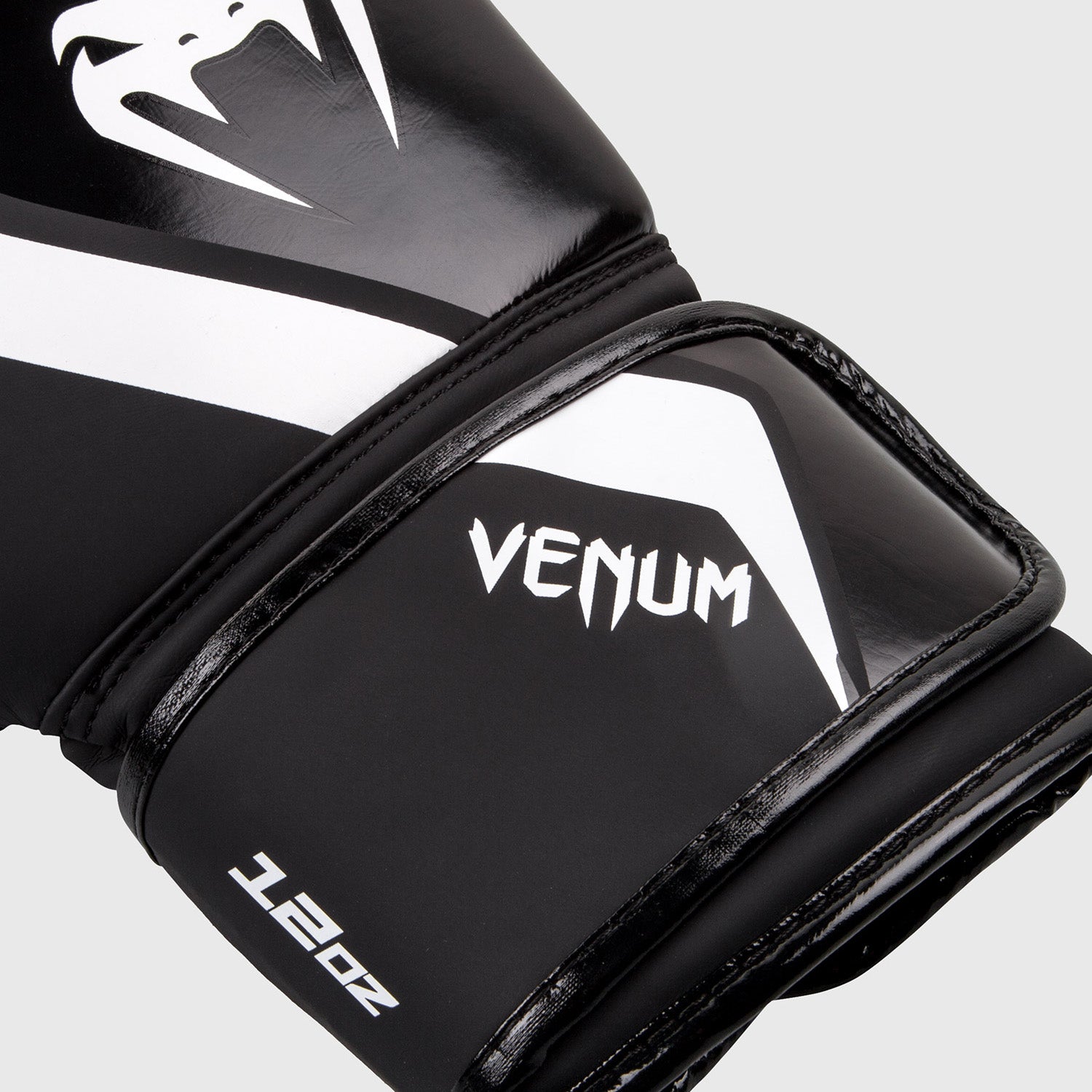 venum-contender-2-0-boxhandschuhe-schwarz-grau-wei image 3