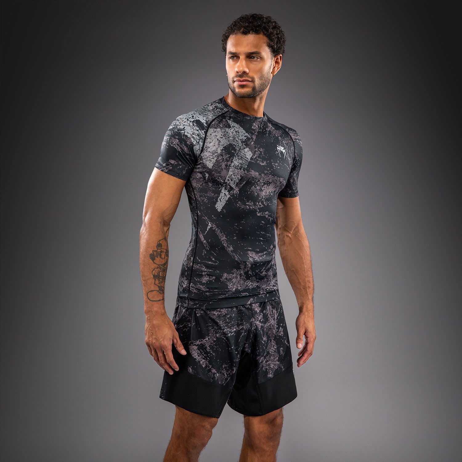 venum-rage-workout-kurzarm-rashguard-schwarz-grau-herren image 3