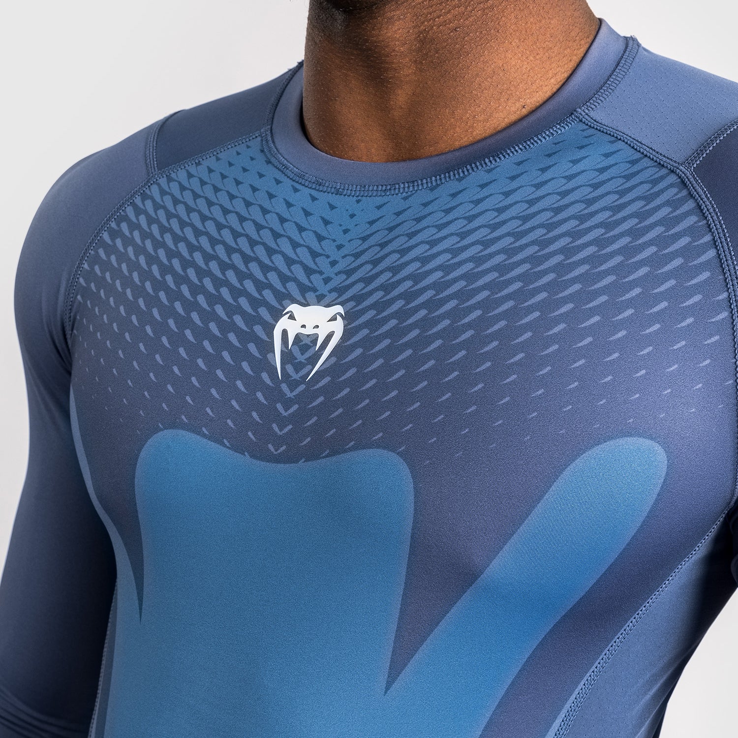 venum-attack-herren-langarm-rashguard-marineblau image 4