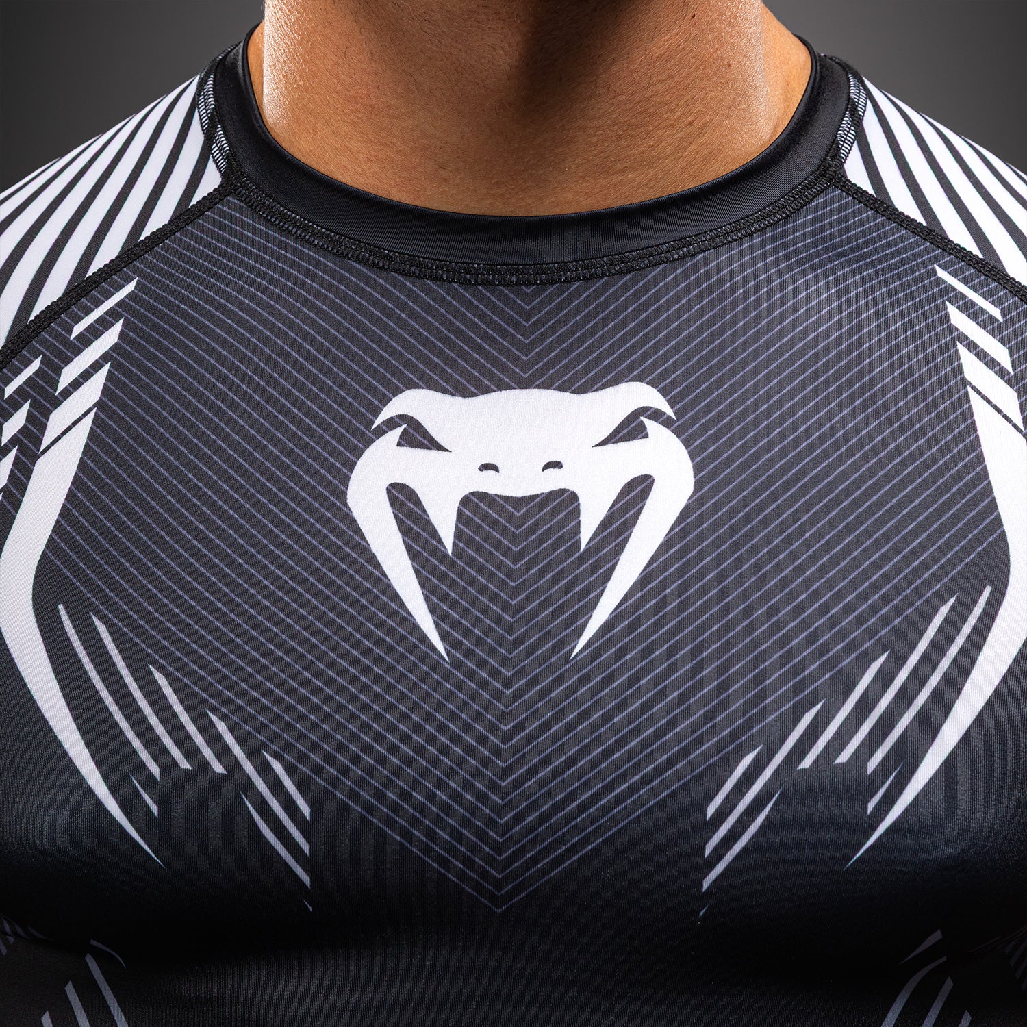 venum-no-gi-6-0-langarm-rashguard-herren-schwarz-wei image 7