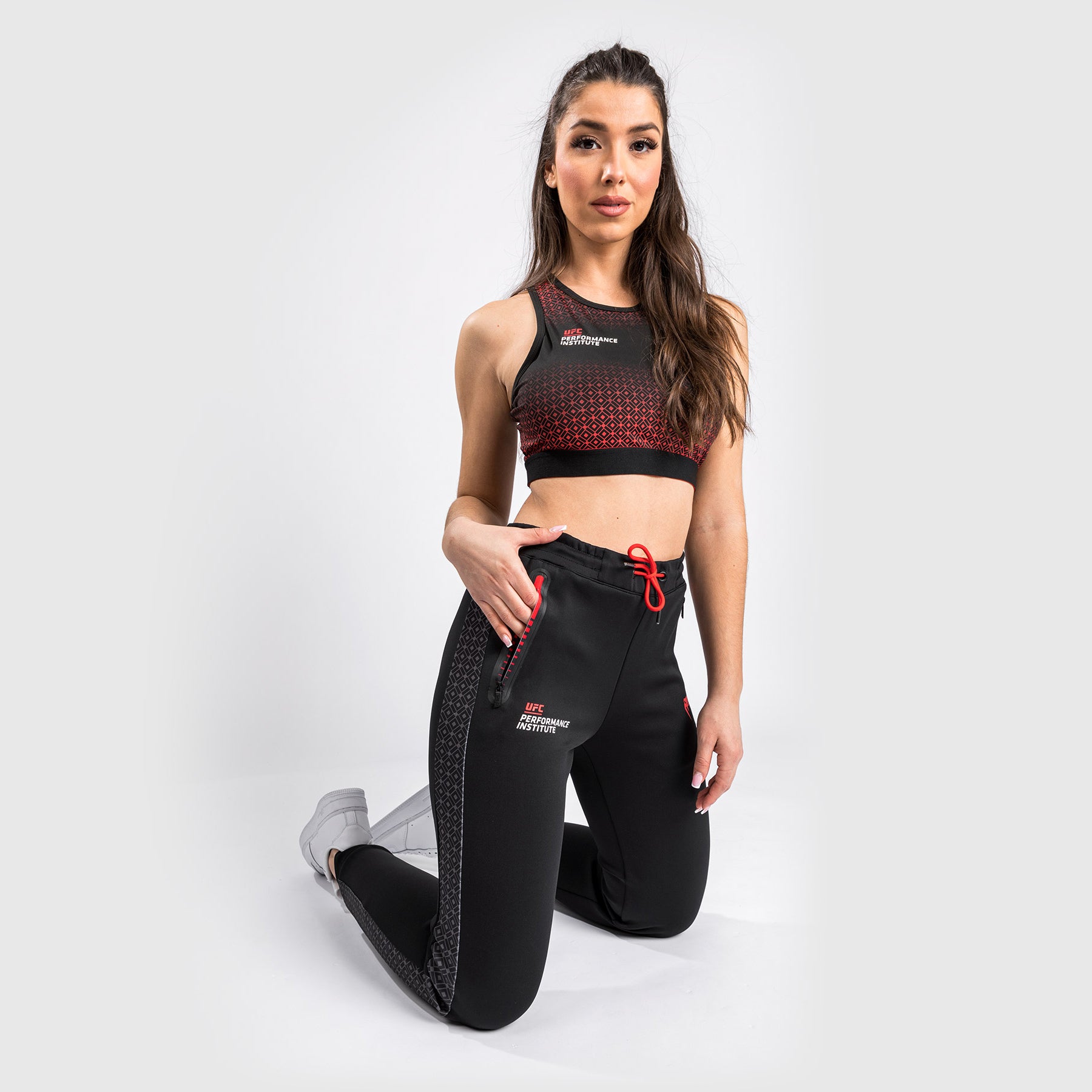 venum-ufc-performance-institute-jogginghose-damen-schwarz-rot image 5