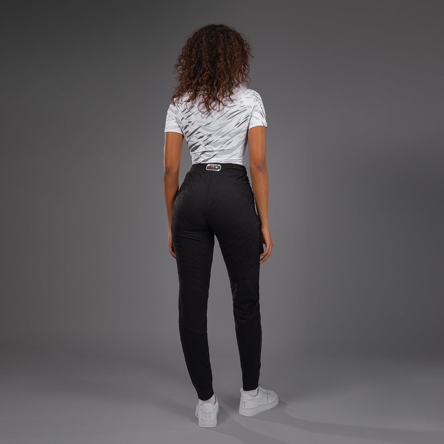ufc-fusion-by-venum-authentic-fight-night-damen-walkout-hose-schwarz image 5