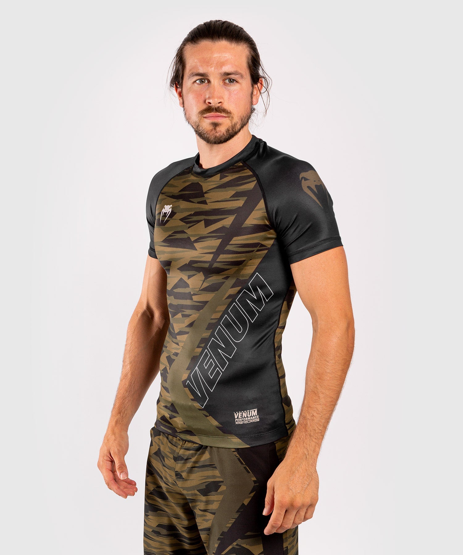 venum-contender-5-0-rashguard-kurzarm-khaki-camo image 2