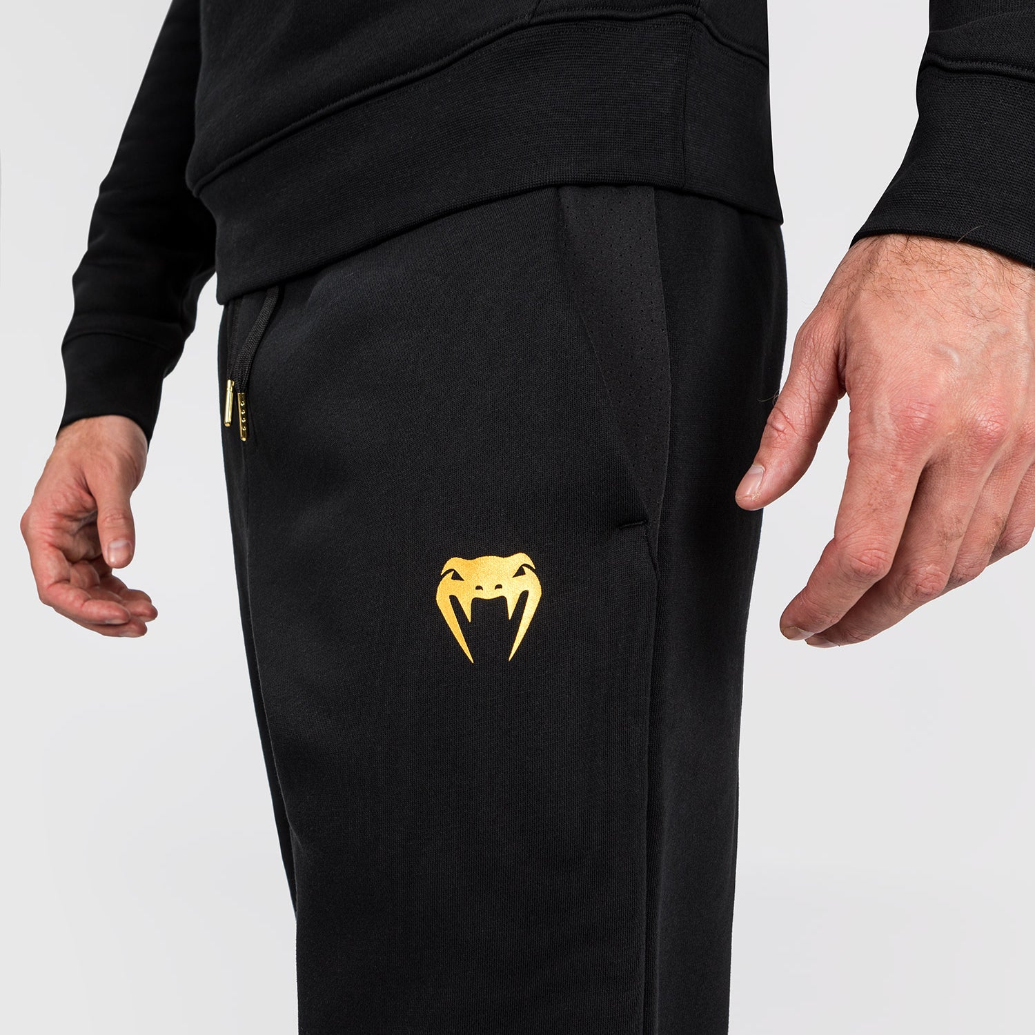 ufc-adrenaline-by-venum-replica-herrenhose-champion-schwarz-gold image 6