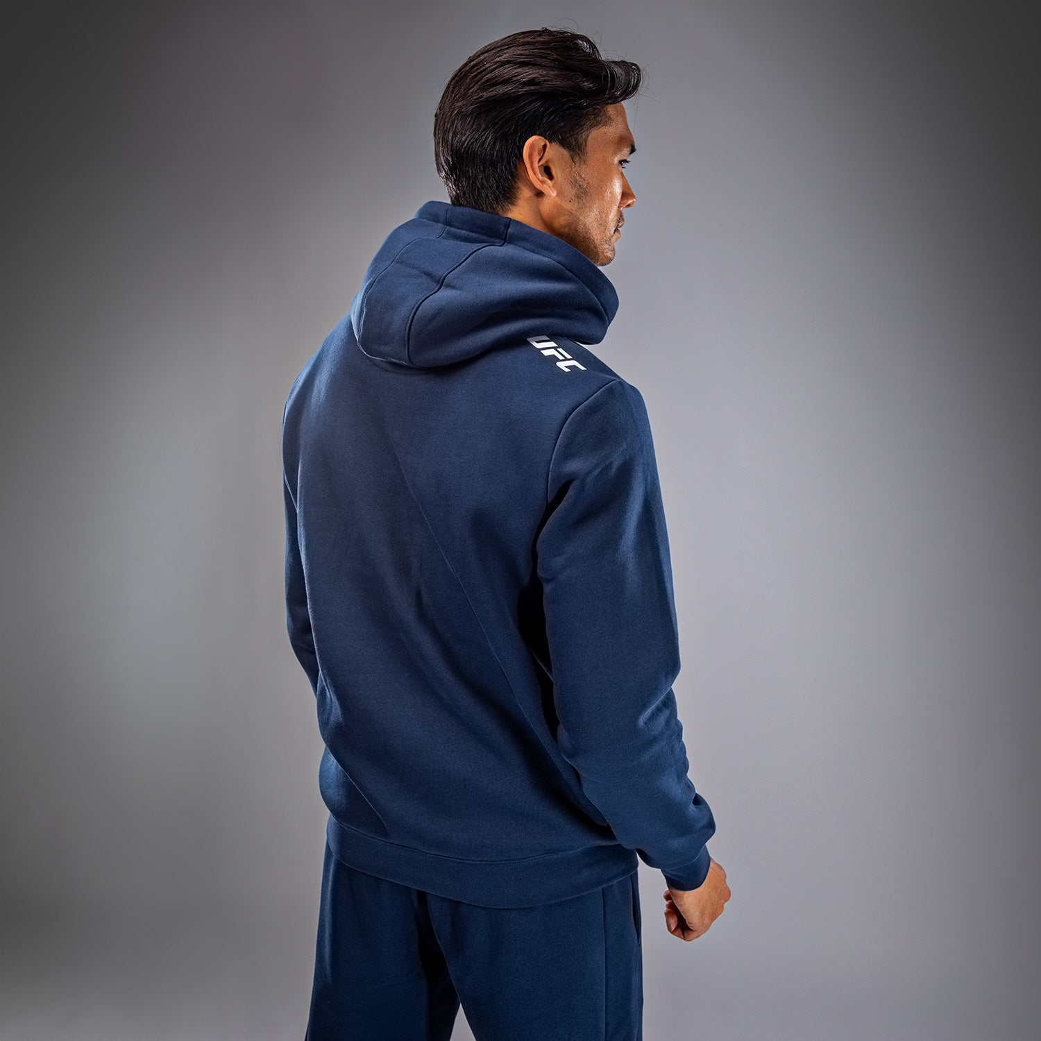 ufc-fusion-by-venum-fight-week-pullover-hoodie-herren-solid-ozeanisches-blau image 2