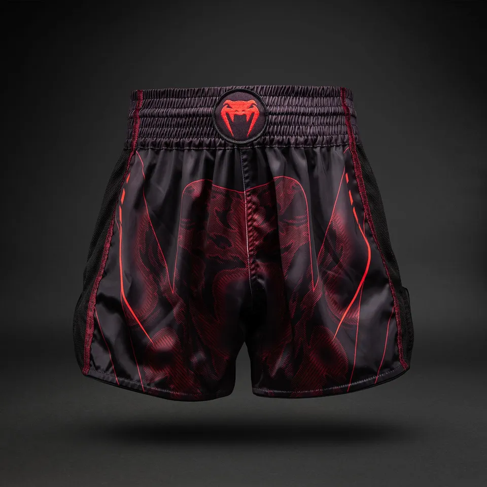 venum-spectre-muay-thai-shorts-schwarz-rot image 1